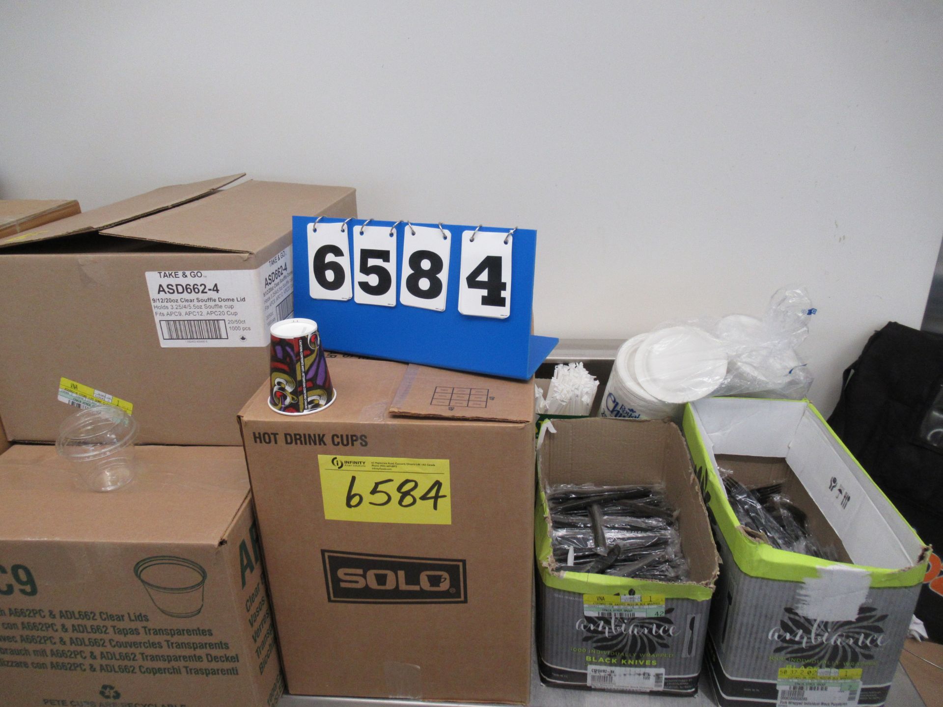 LOT OF ASSORTED TAKE OUT CONTAINERS (PIZZA BOXES, CHAFFING FUEL, GLOVES, WASTE BAGS, ETC) (REUTER) - Image 4 of 4