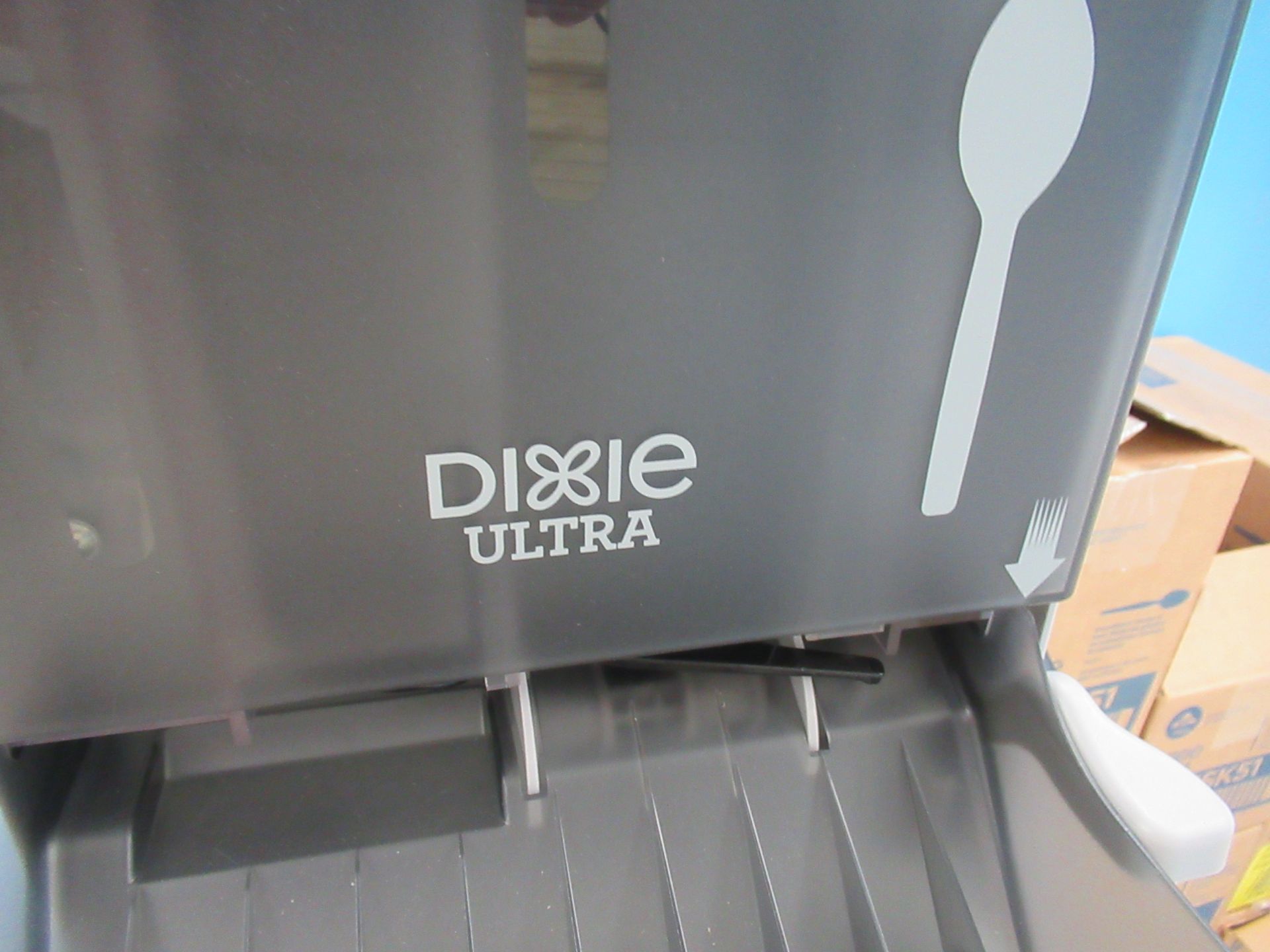 LOT OF DIXIE ULTRA PLASTIC CUTLERY DISPENSER (REUTER) - Image 3 of 3