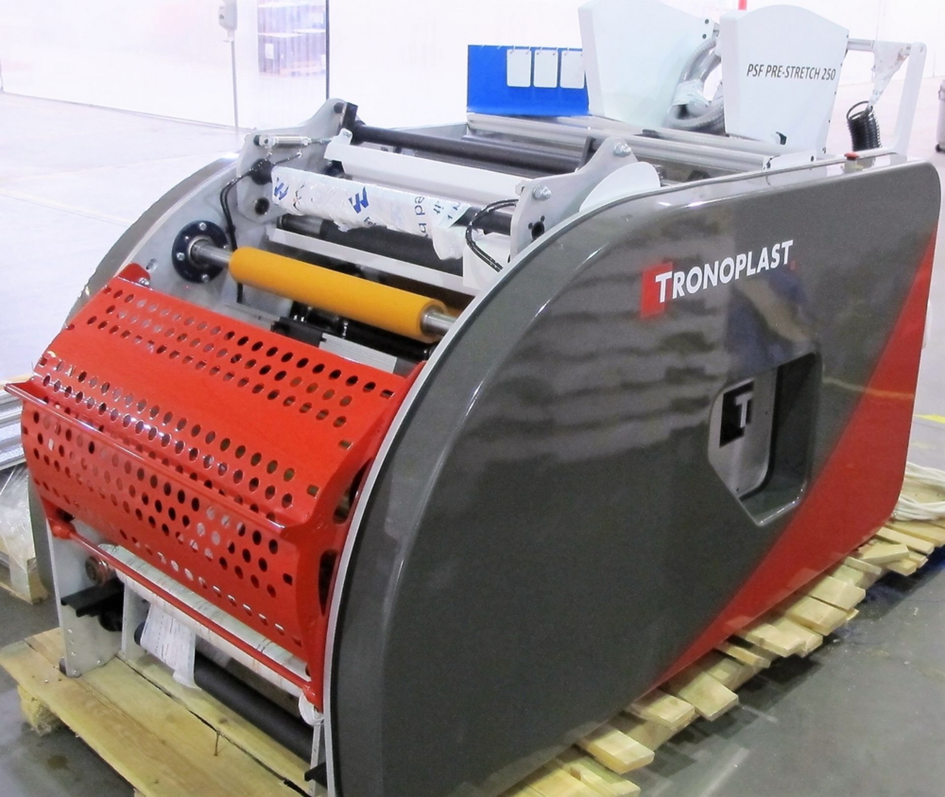 2018 TRONOPLAST PSF PRE-STRETCH 250 PRE-STRECHING REWINDER, 2 STEP PRE-STRETCHING SYSTEM, EDGE - Image 4 of 6