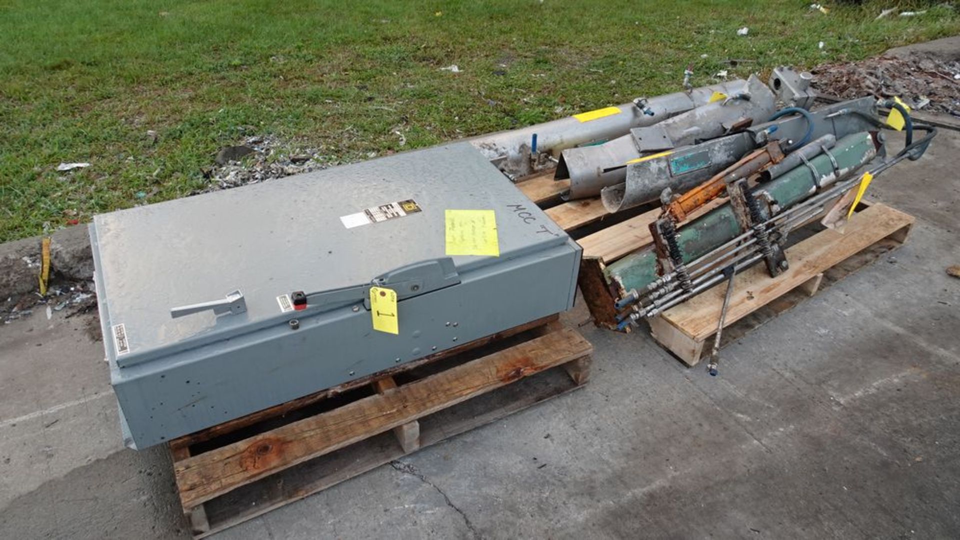 VOITH 104" TRIM YANKEE TISSUE MILL - NOTE: TO BE SOLD BY PRIVATE TREATY, CONTACT AUCTIONEER DIRECT - Image 168 of 273