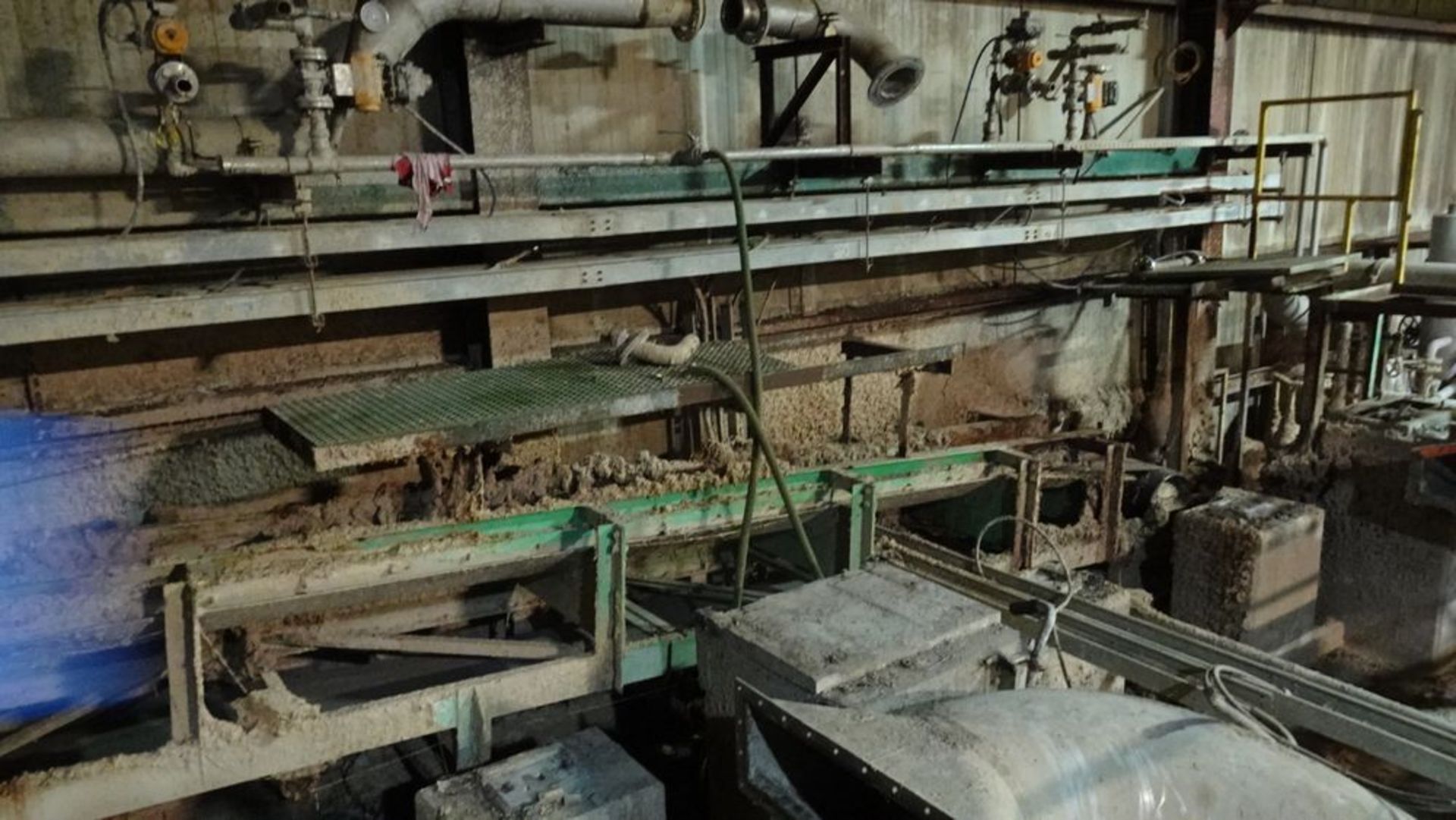 OLD BELT CONVEYOR, PIPING VALVES SCRAP - Image 7 of 7