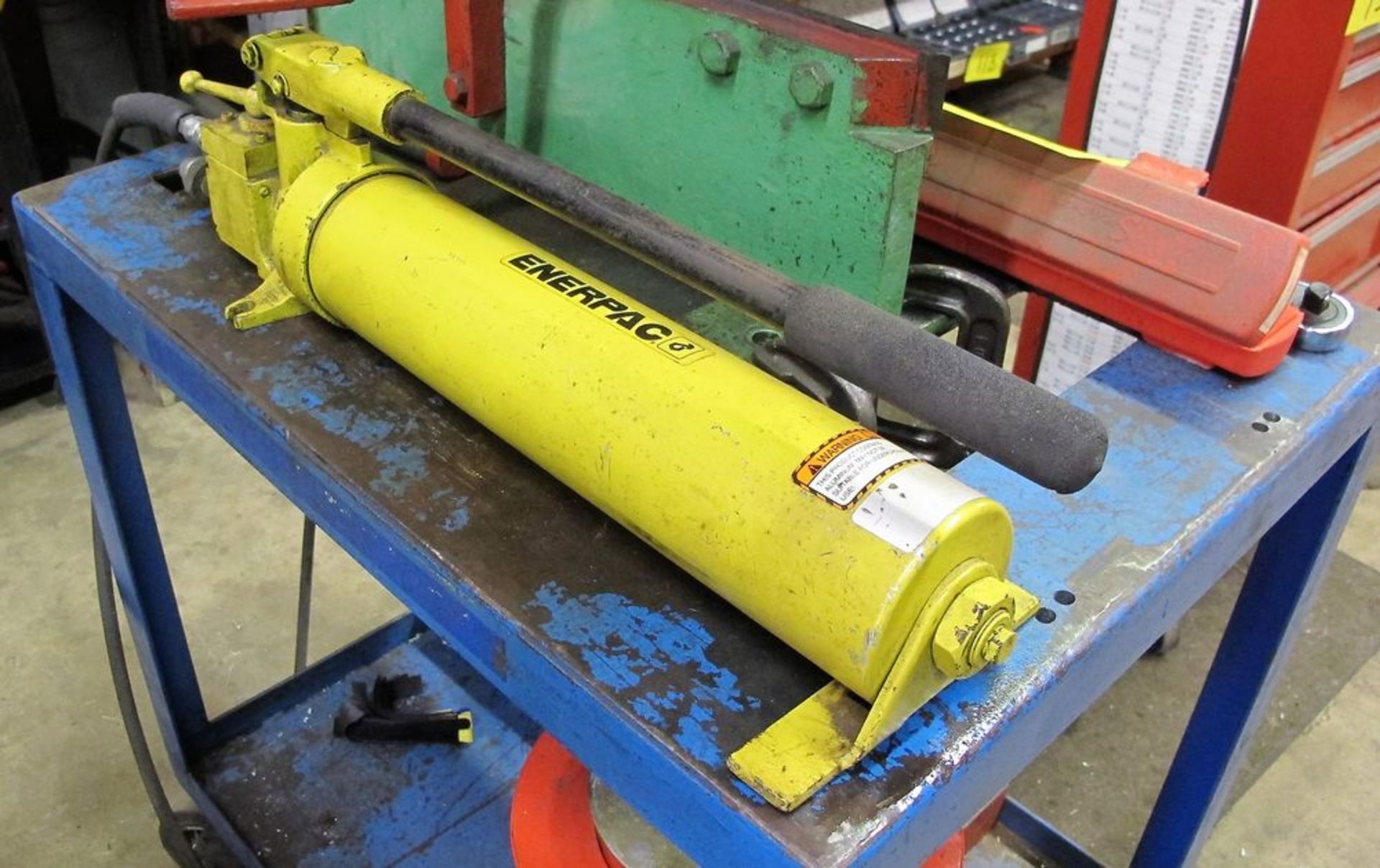 HYDRAULIC SHEAR W/ ENERPAC HYDRAULICS AND METAL HEATER - Image 4 of 5