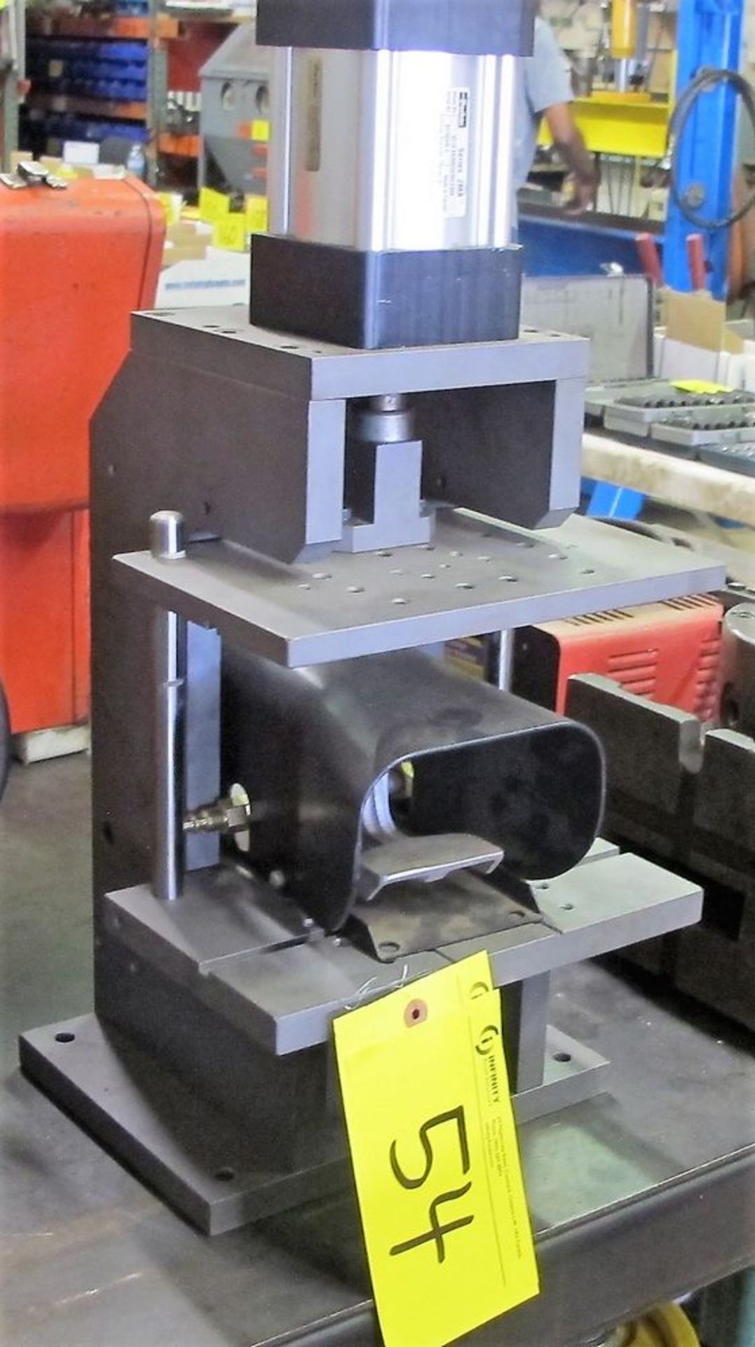 CUSTOM TABLE PRESS