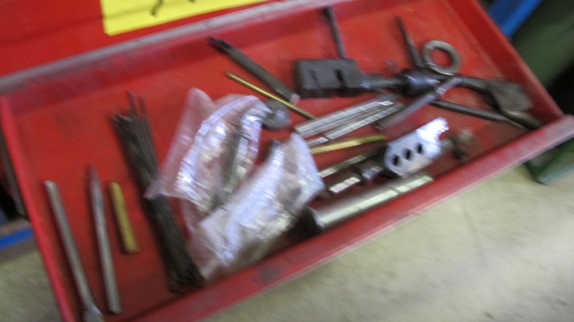HUSKY TOOLBOX W/ CONTENTS AND AUTOMOTOIVE REFILL KIT - Image 3 of 5