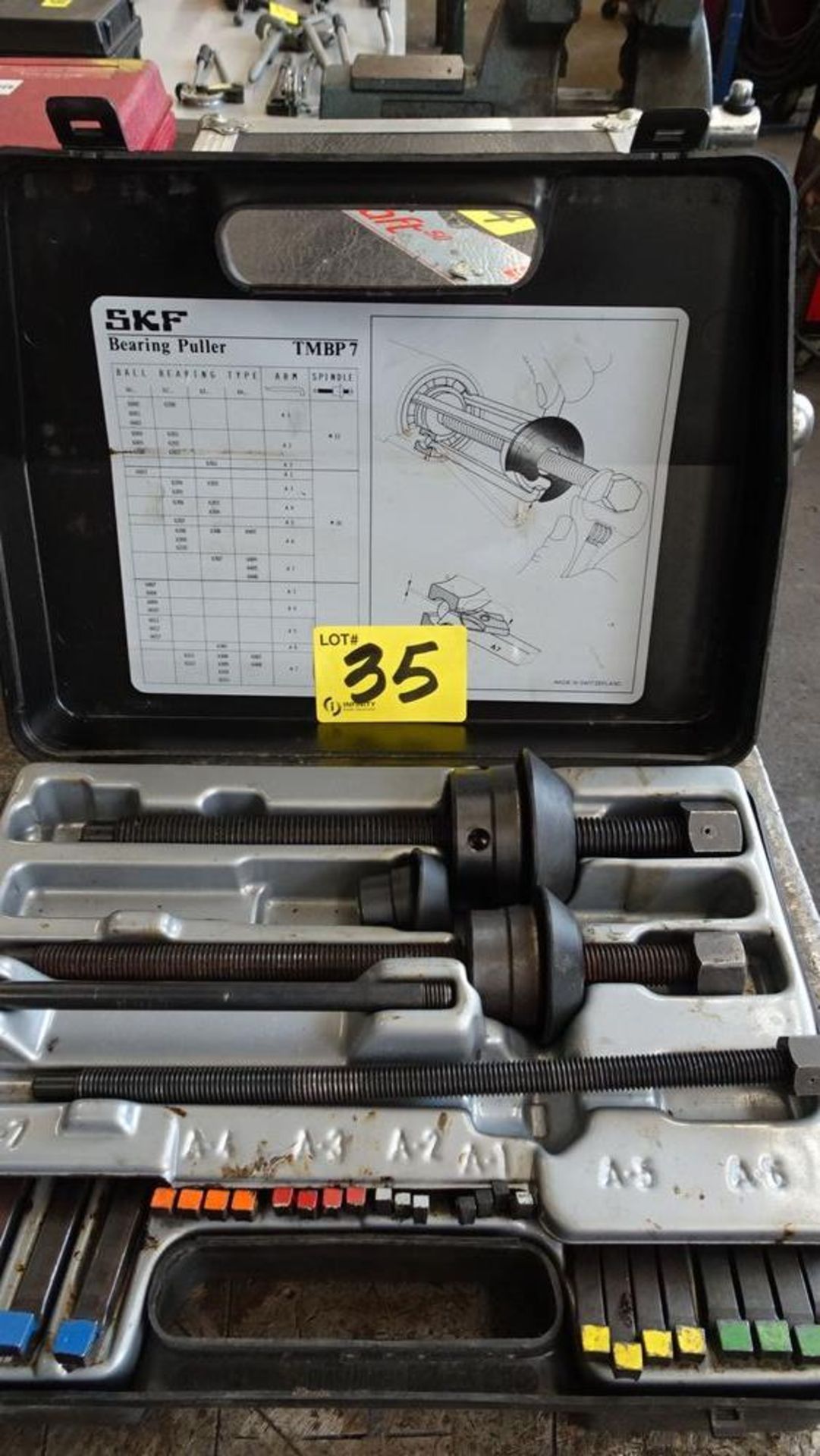 SKF TMBP7 BEARING PULLER C/W CASE