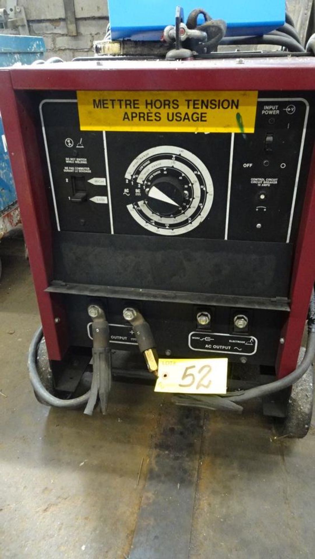 THERMAL ARC AC/DC ARC WELDER MOUNTED ON WHEELS - Image 2 of 4