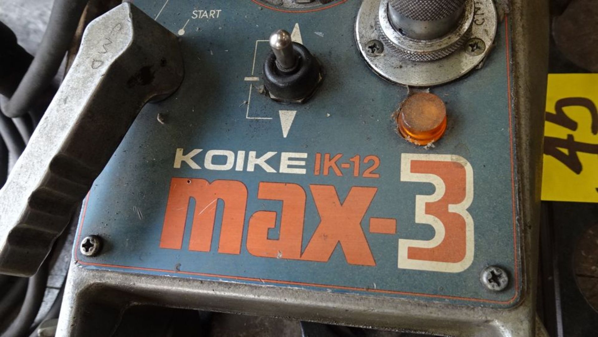 KOIKE IK-12 MAX 3 O/A TRACK CUTTER, 120V C/W (2) 8" LONG RAIL TRACKS, S/N 13134 - Image 2 of 5