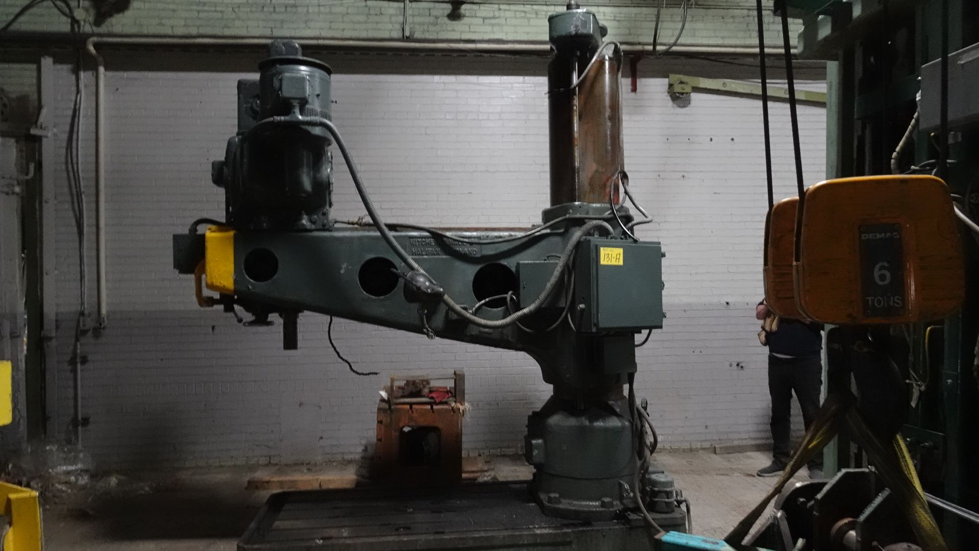 K&W 5' RADIAL ARM DRILL (CONTACT RIGGER)