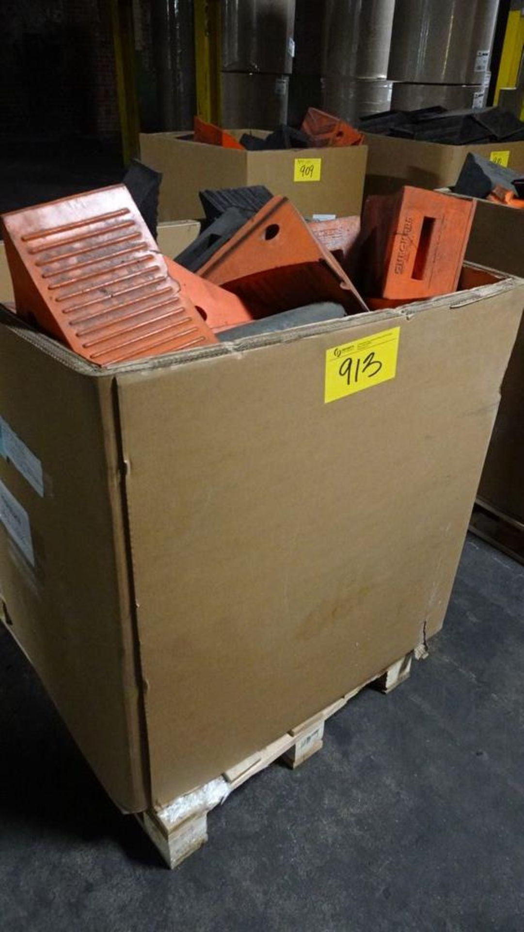 GAYLORD BOX FULL OF PLASTIC ROLL BLOCKS (RIGGING FEE $25)