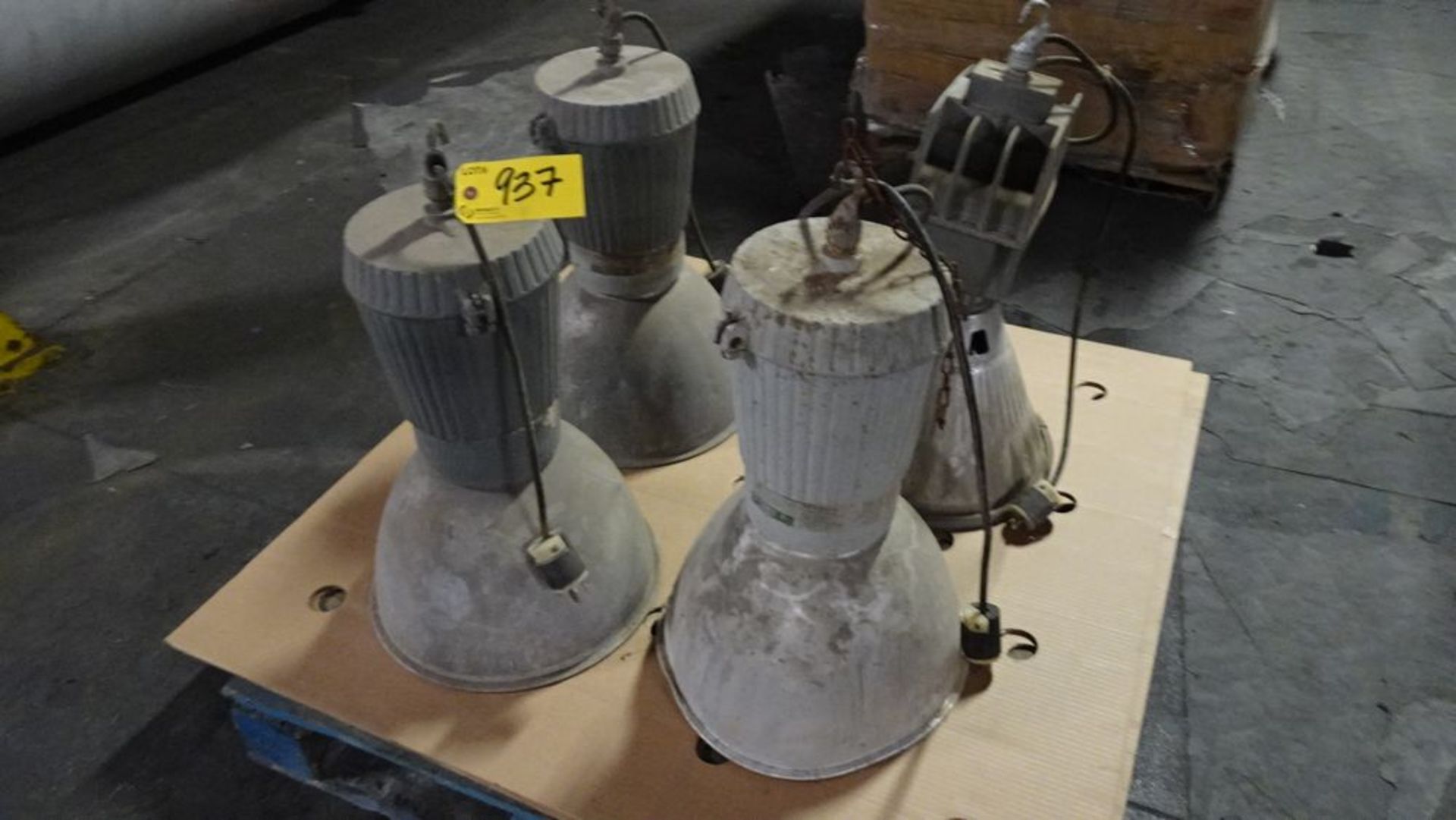 LOT (4) CEILING HANGING LIGHTS (RIGGING FEE $25)