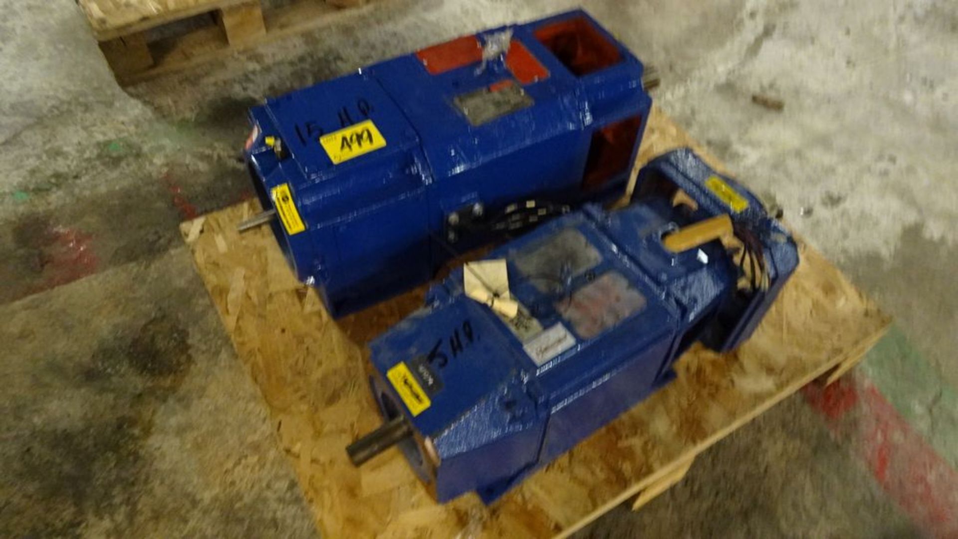 (2) 15 HP ELECTRIC MOTORS, 1790/2300 RPM, 240V DC VARIABLE SPEED (RIGGING FEE $25)