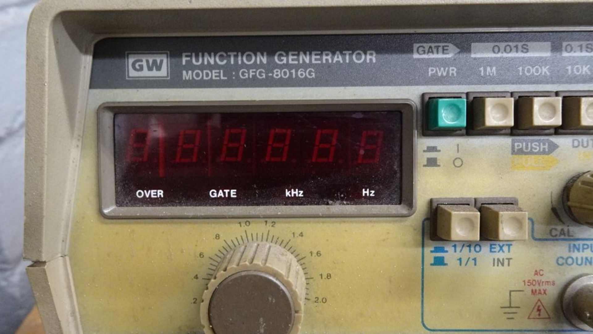 GW GFG-8016G FUNCTION GENERATOR - Image 2 of 2