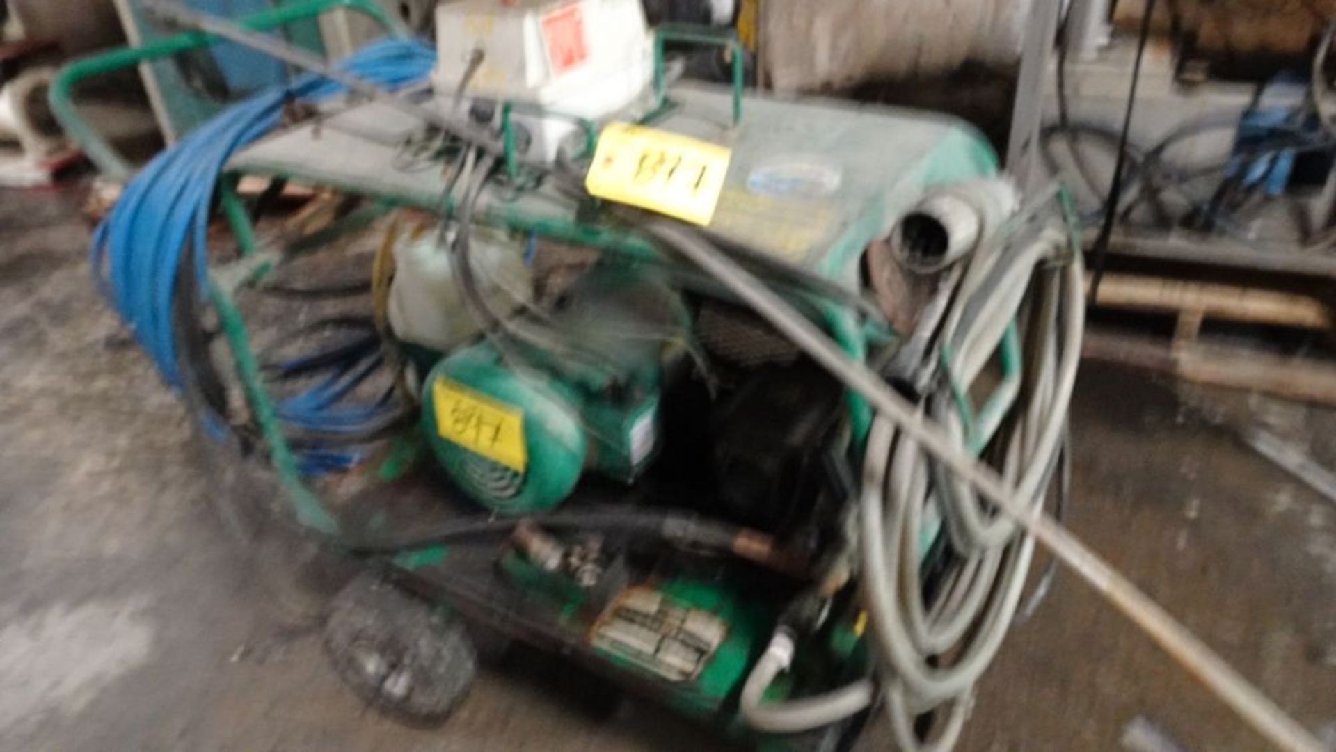 FAIT CANADA ELECTRIC POWERED PRESSURE WASHER MOUNTED ON CART (RIGGING FEE $25) - Image 3 of 3
