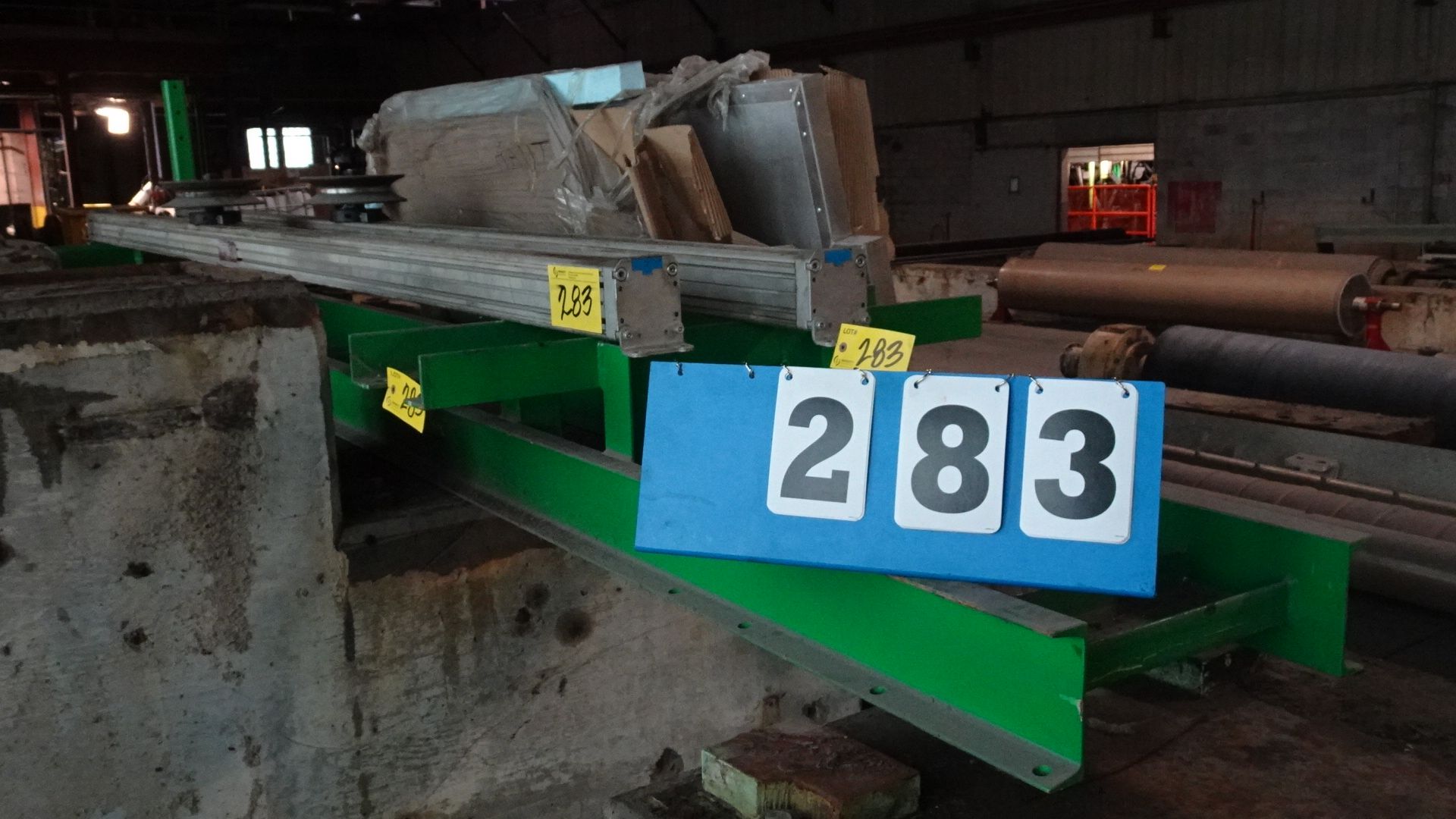 GREEN RACK, (2) CYLINDERS, (2) PANELS, CABLES STRETCHER (LOT 283) (RIGGER FEE $105)