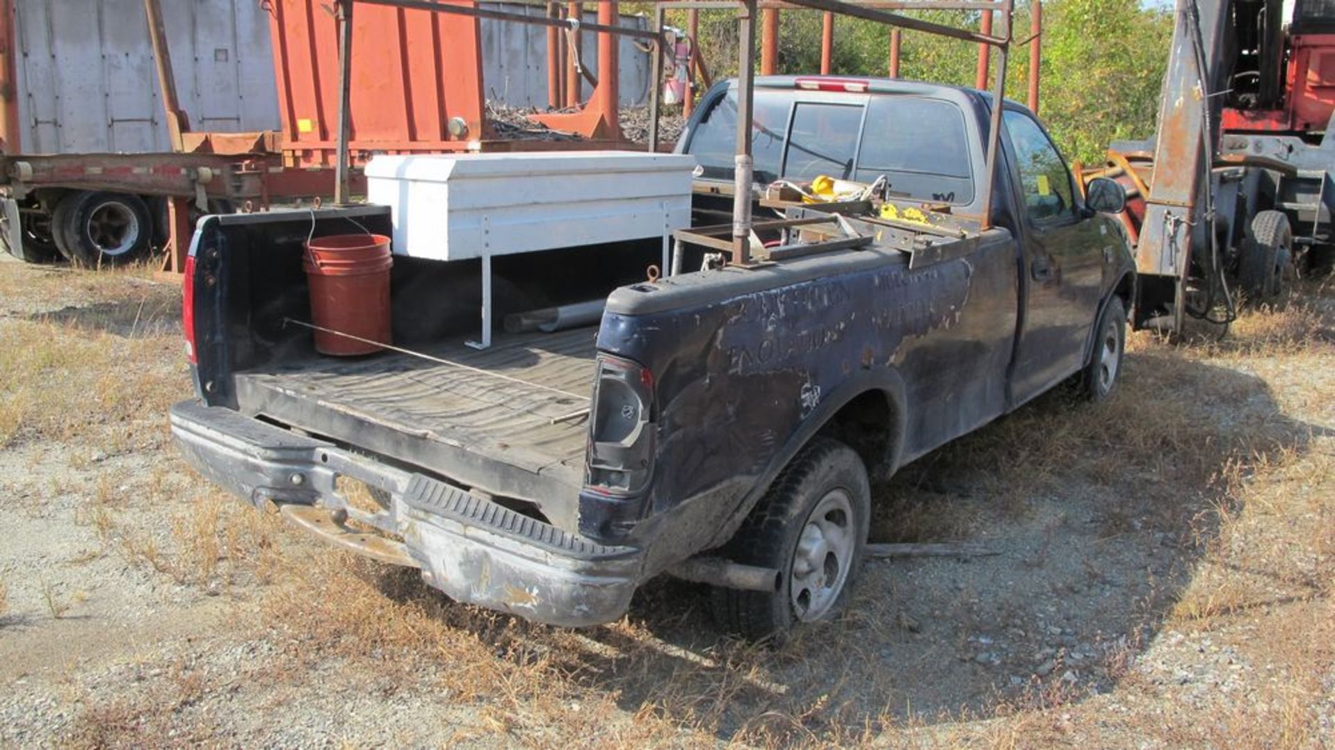 2003 FORD F150 PICKUP TRUCK (AS IS) (AREA 28 - WEST WOOD YARD)