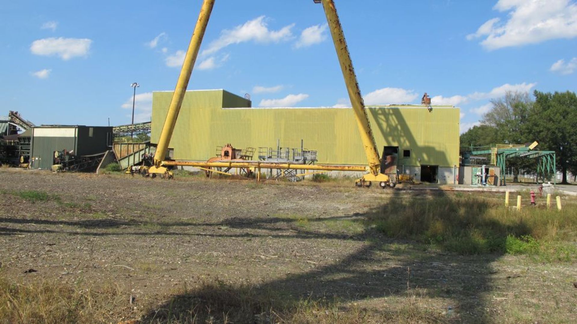 1986 P+h PORTAL CRANE PC-29324, 30 TON CAP, APPROX 200' L RUNWAY, APPROX 100' H, 300 HP MOTOR DRIVE, - Image 6 of 13