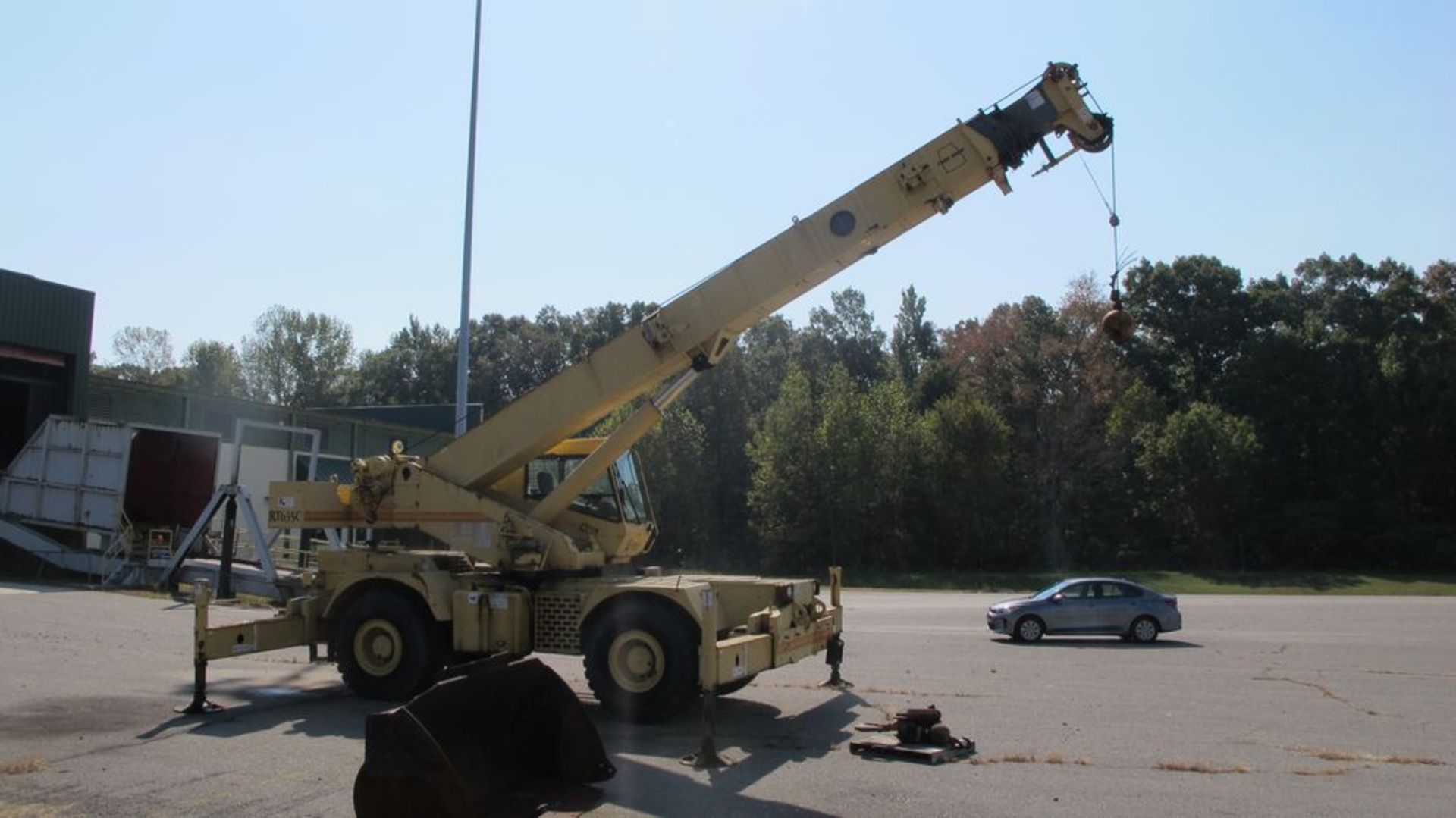 GROVE RT635C, GB 100A 2360 MOBILE CRANE, VIN 1G1B318143E (RUNNING CONDITION), S/N 81323, 70000 LB - Image 3 of 18