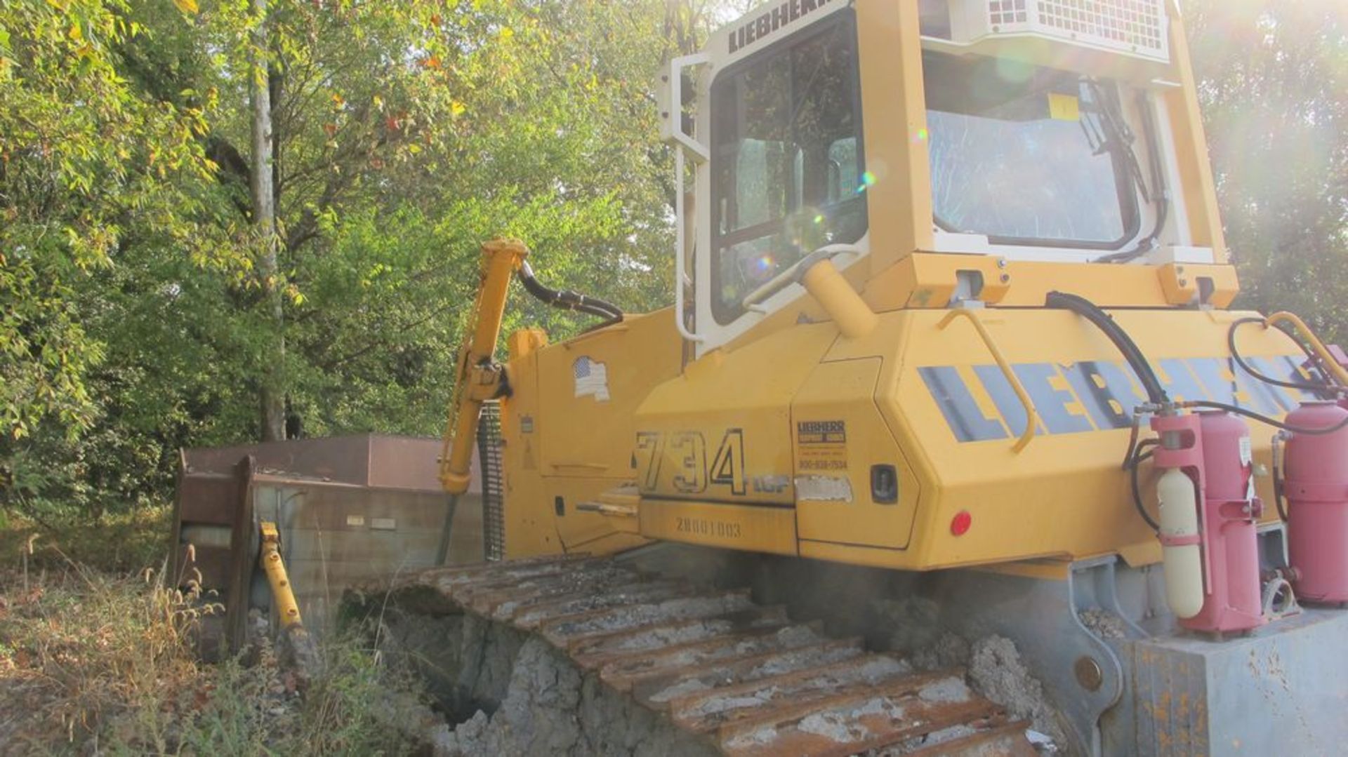 LIEBHERR 734 DOZER, PR 734LGP, S/N 726-6809 (NEEDS REPAIR) CLIMATE CONTROLLED CAB, STEREO (LAND FILL - Image 3 of 17