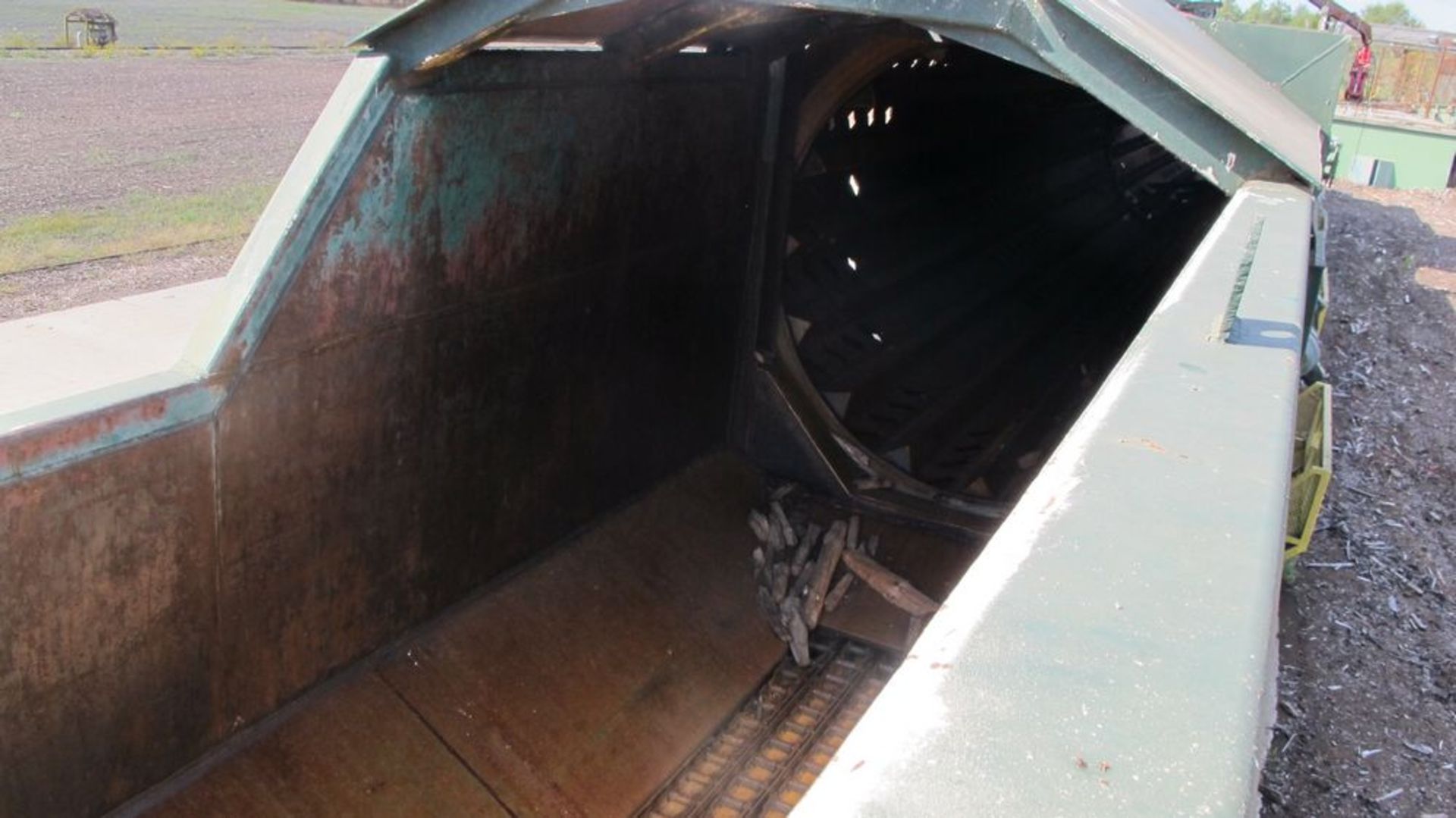 ROTARY SCALING/DEBARKING TUNNEL (APPROX 60L) W/8 - 50 HP MOTORS, 8 TRUCK TIRE AXILS W/4 TRANSPORT - Image 12 of 12