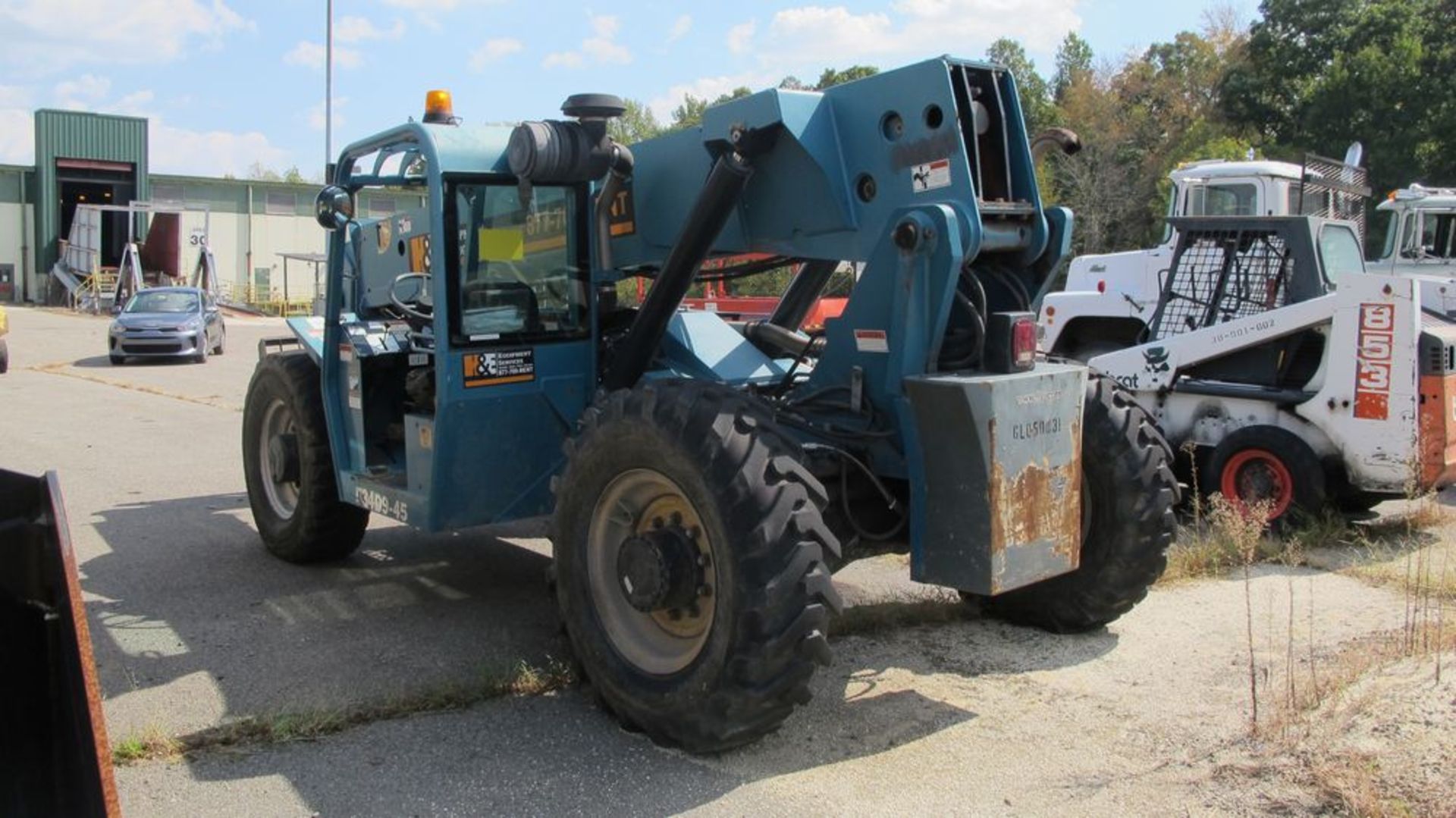 JLG TELESCOPING BOOM MATERIAL HANDLER 53406/9/10/540 (NEEDS REPAIR) (WAREHOUSE 30 - PARKING LOT) - Image 5 of 12