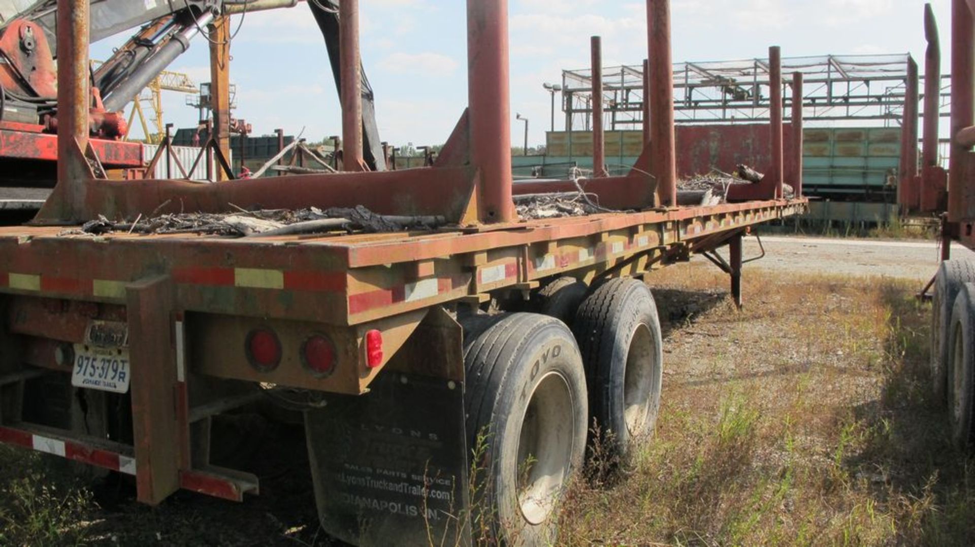 GREAT DANE LOG TRAILER, 40' LONG (AREA 28 - WEST WOOD YARD) - Image 4 of 6