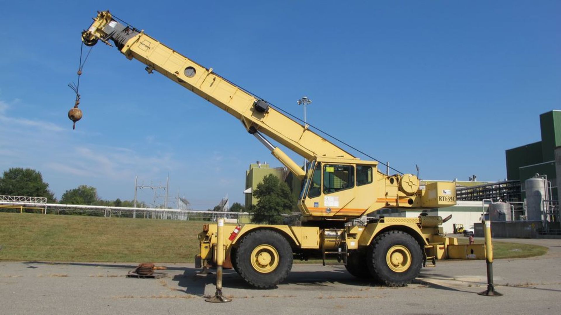 GROVE RT635C, GB 100A 2360 MOBILE CRANE, VIN 1G1B318143E (RUNNING CONDITION), S/N 81323, 70000 LB