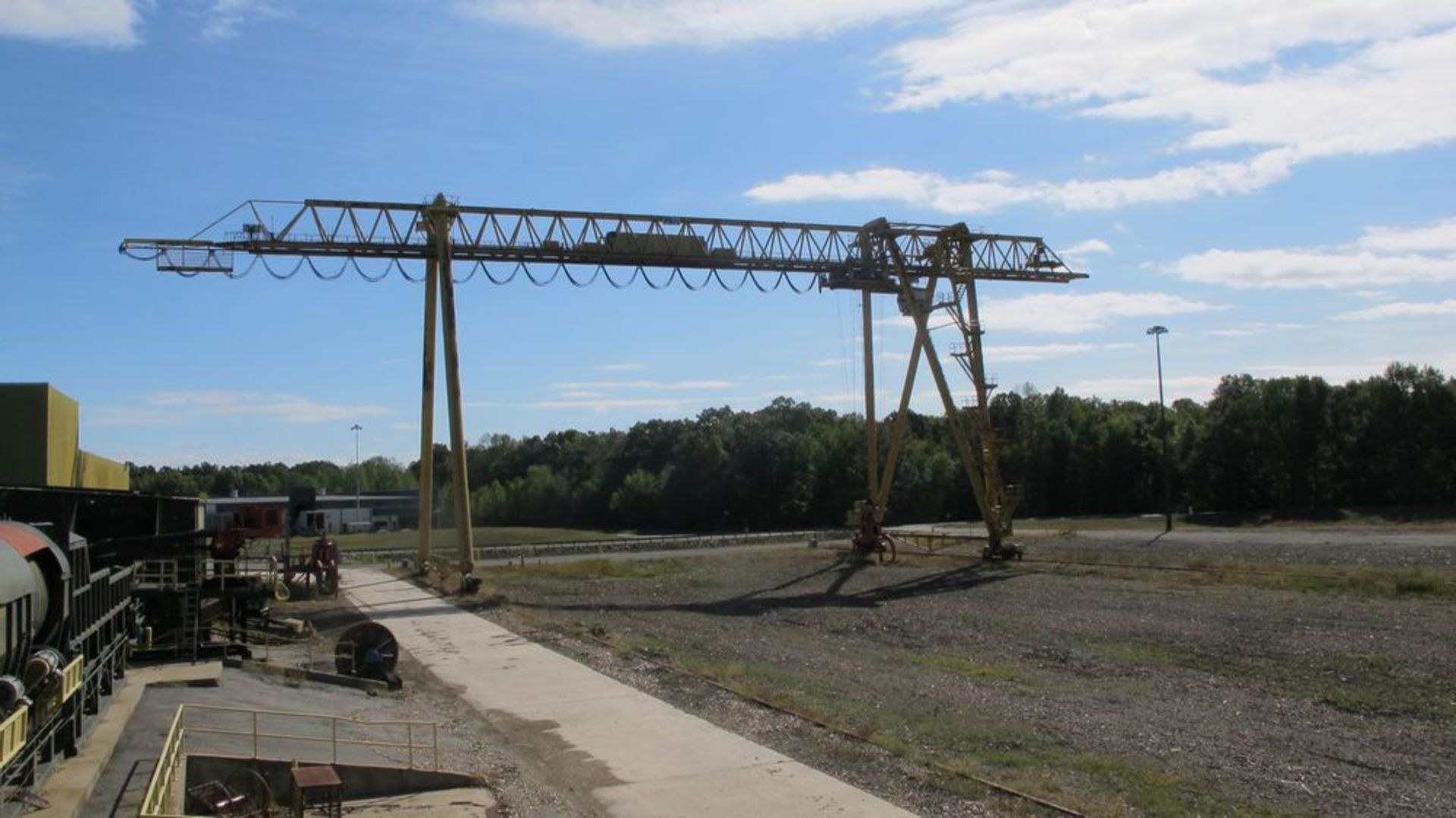 1986 P+h PORTAL CRANE PC-29324, 30 TON CAP, APPROX 200' L RUNWAY, APPROX 100' H, 300 HP MOTOR DRIVE, - Image 13 of 13