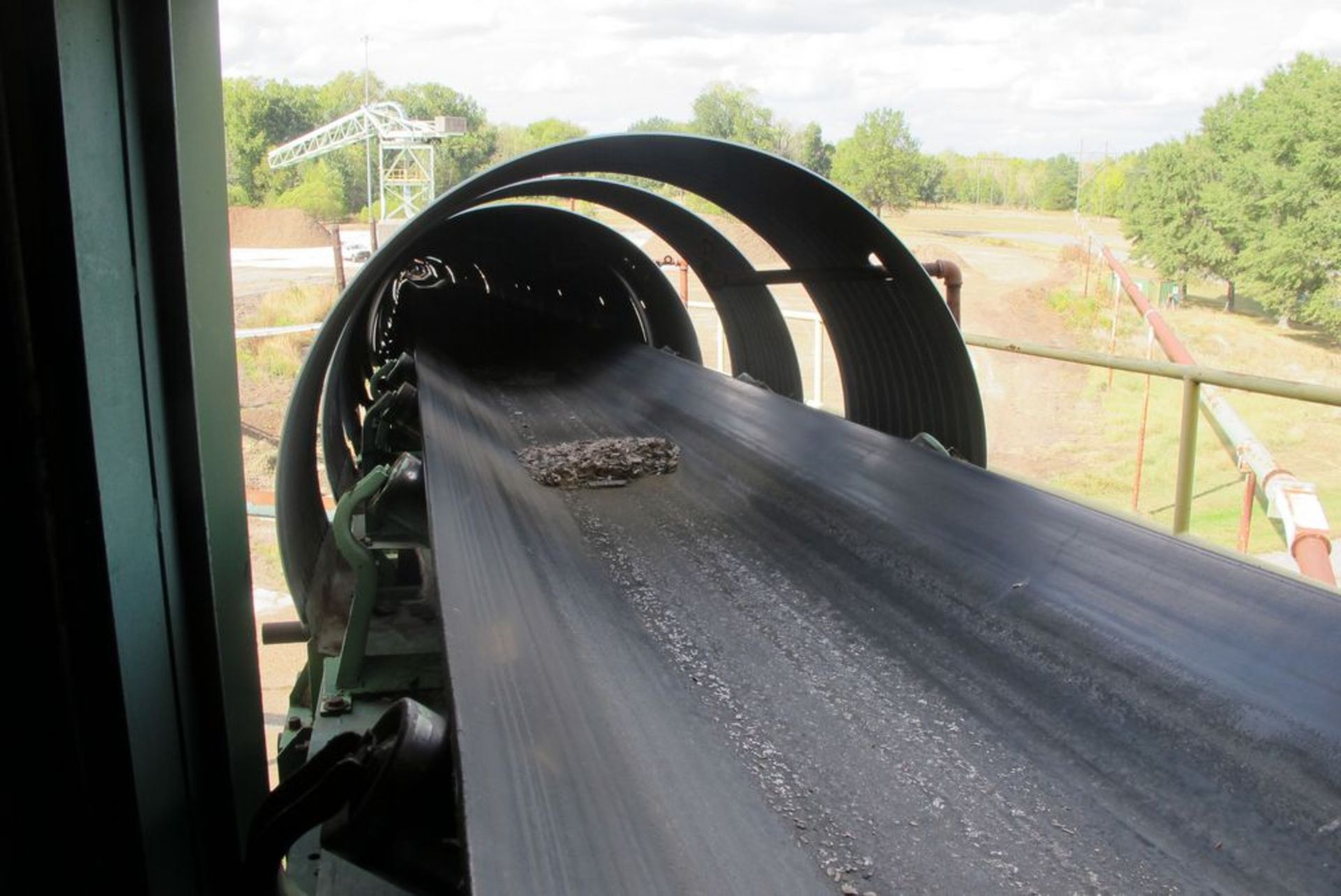 280'L RUBBER BELT INCLINE CONVEYOR (COBRA TOWER TO WOOD BUILDING, 3RD LEVEL) INCL 7 SUPPORT - Image 11 of 12