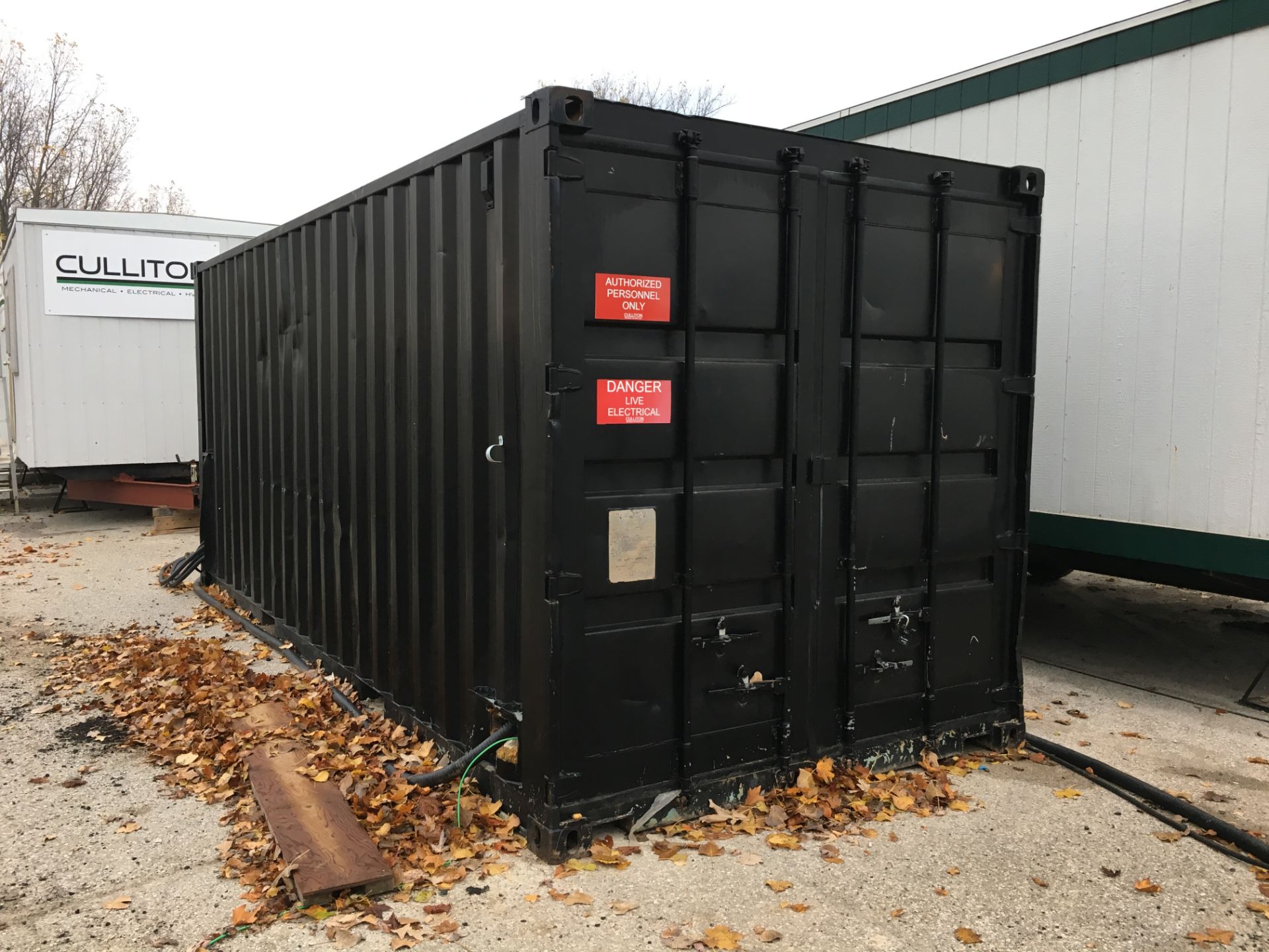 20' X 8' TEMPORARY POWER SEA CONTAINER W/600V TO 400A FUSIBLE DISCONNECT 3 PHASE, 400A/600V