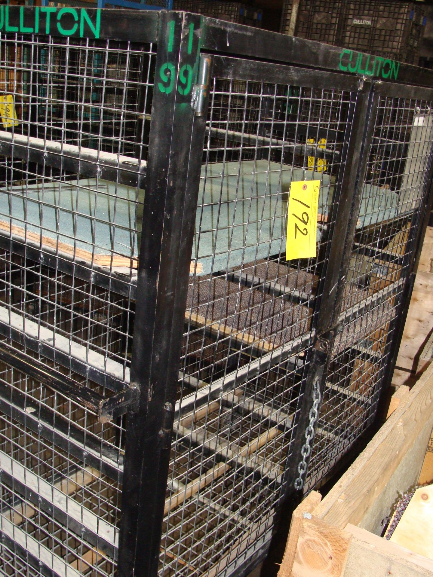 62" X 30" X 68" PORTABLE WIRE CAGE