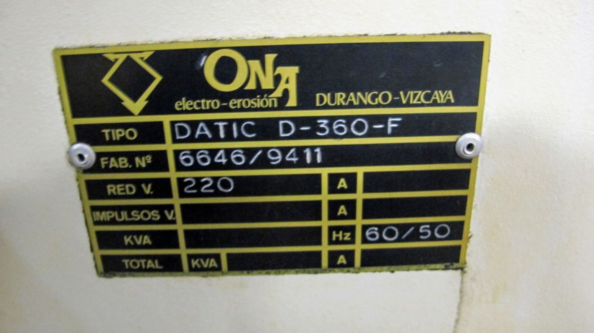 ONA Datic D-360-F Sinker EDM, Datic F60 Control, 16” x 24” Table, s/n 6646/9411 w/ Setup Clamps - Image 11 of 12
