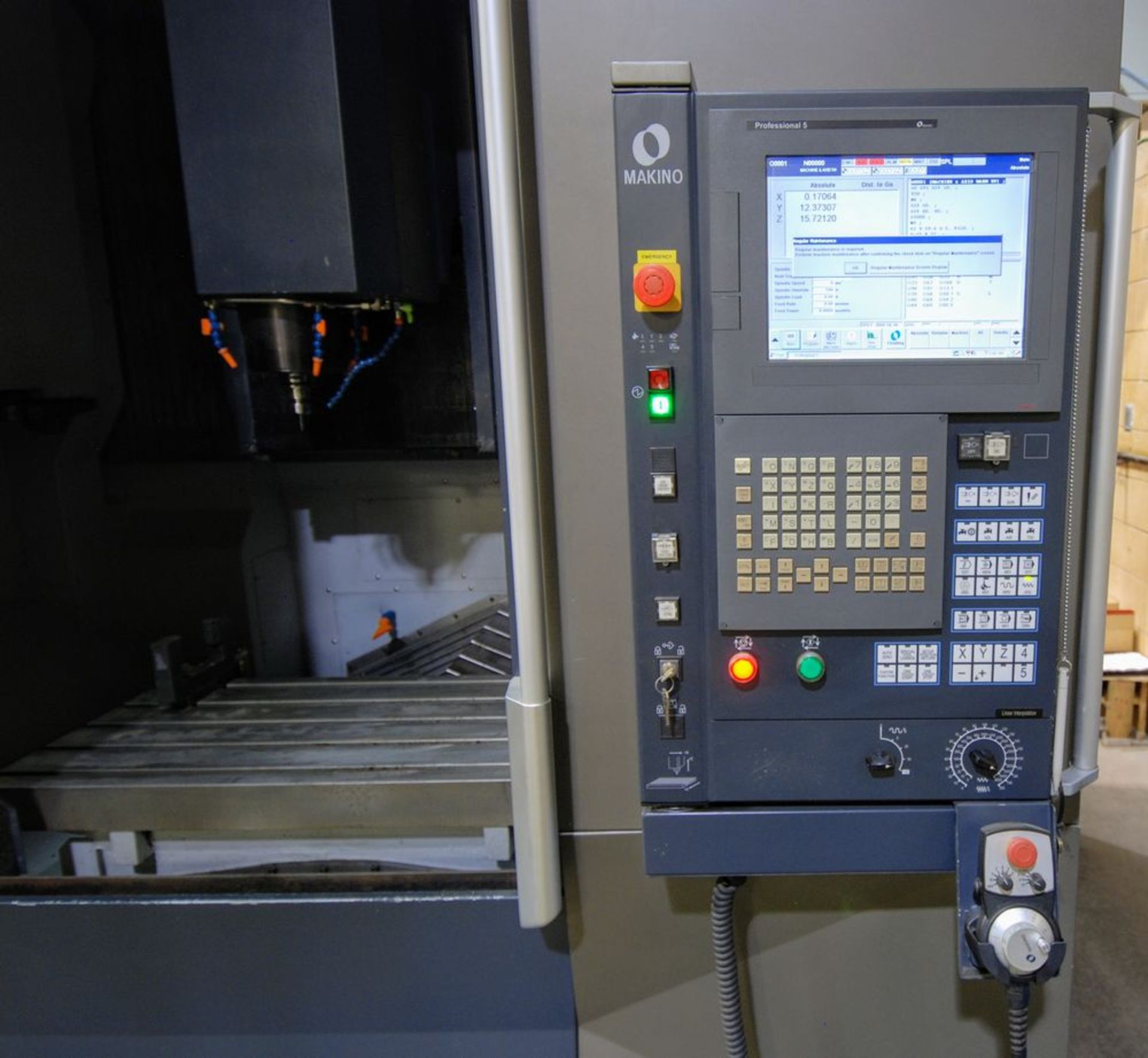 2014 MAKINO F5 CNC Vertical Machining Center, s/n V150789 (9,576 Spindle Hrs), 20” x 40” Table ( - Image 5 of 23