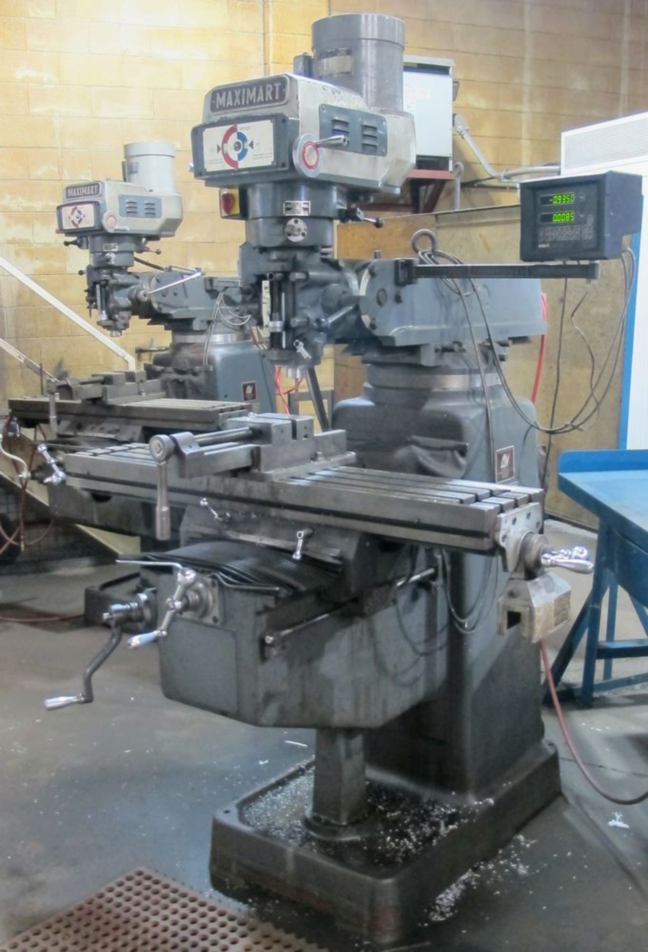 MAXIMART S-3VS Vertical Milling Machine, s/n 991404, 10” x 50” Table, Newall 2-Axis DRO, 3HP, 4, - Image 2 of 8