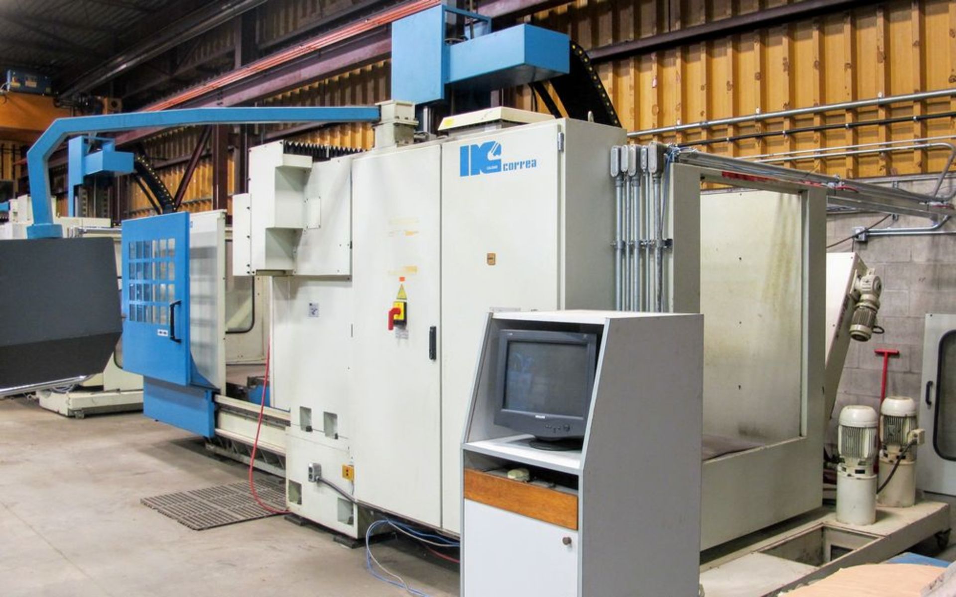 NICOLAS CORREA Euro-2.000 CNC Bridge Type Vertical Machining Center (4th Axis) - Image 13 of 18