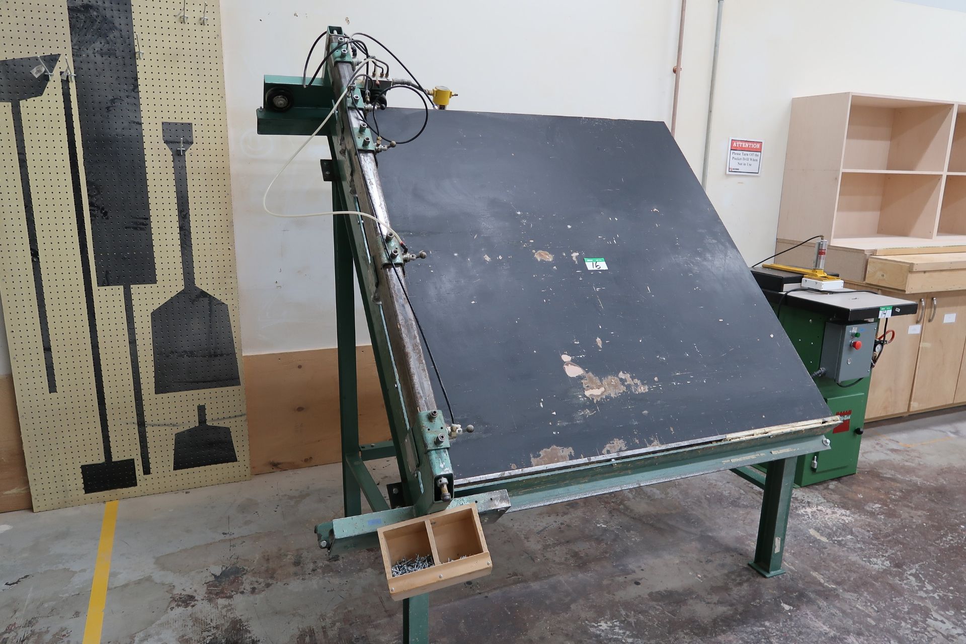 CLAMP SET-UP TABLE, 5'X5' WORKING SURFACE, PNEUMATIC - Image 2 of 4