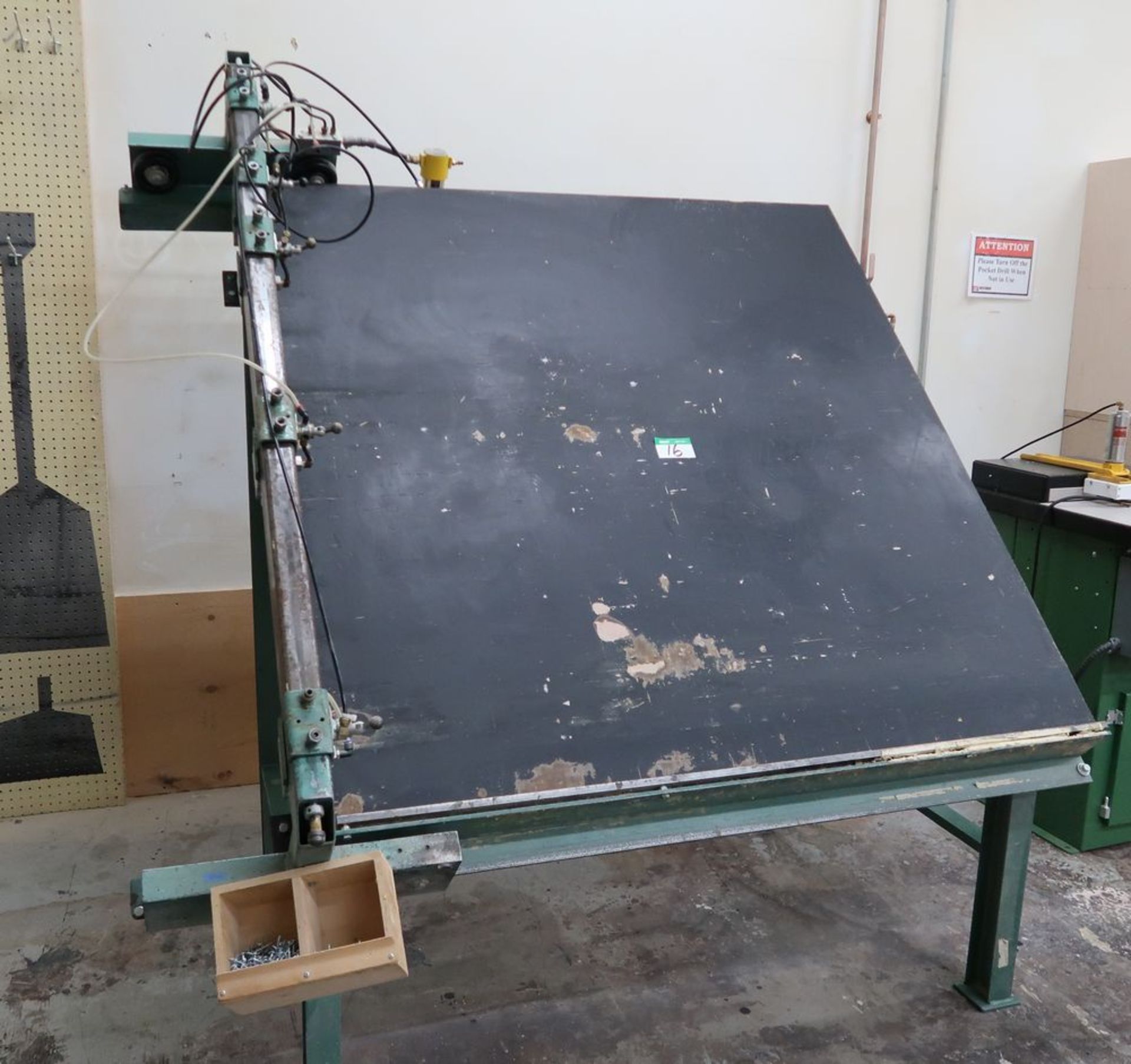 CLAMP SET-UP TABLE, 5'X5' WORKING SURFACE, PNEUMATIC