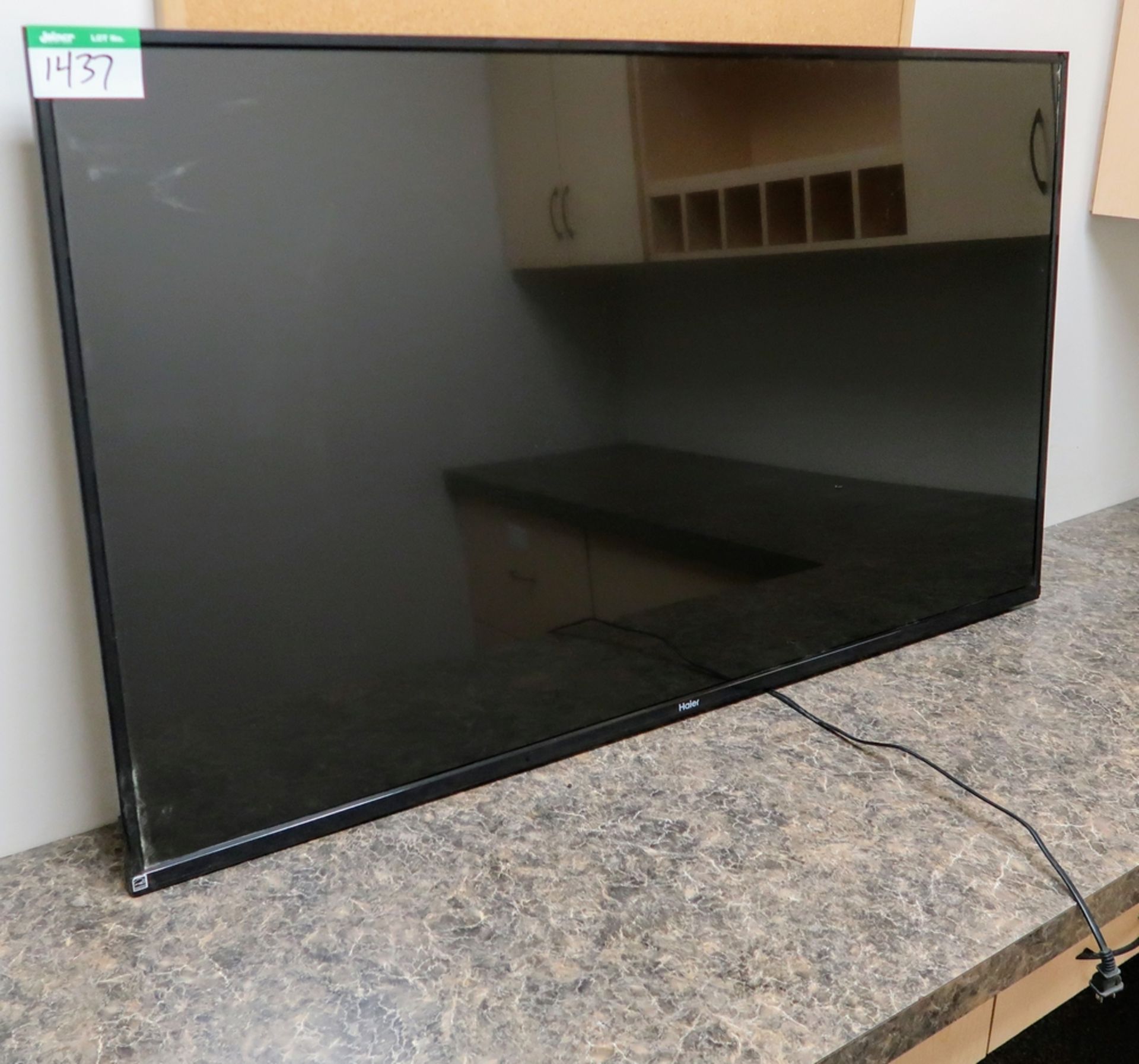 HAIER 50" APPROX. TV