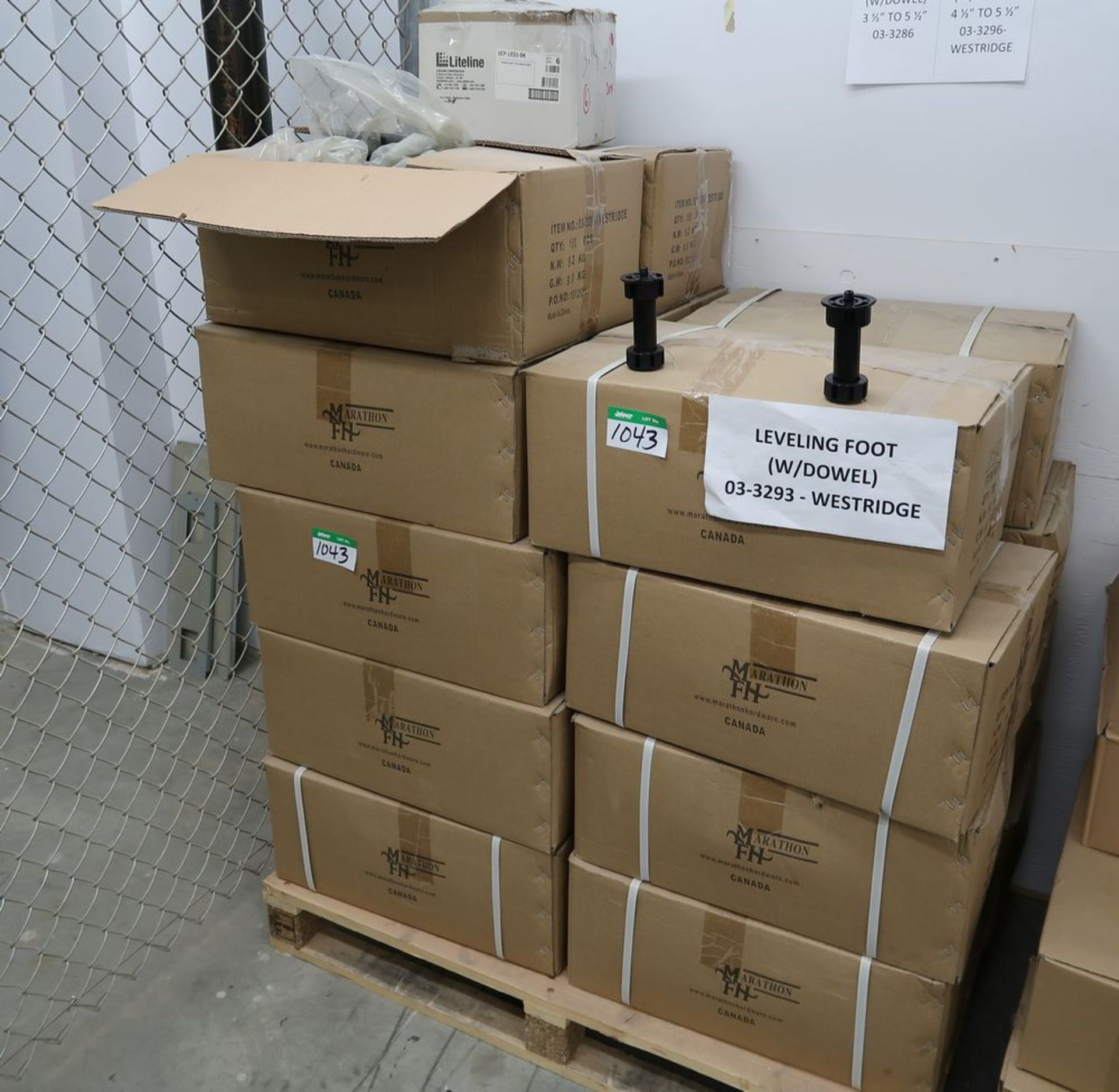 PALLET OF 18 BOXES OF MARATHON PLASTIC LEVELLING FEED (150/BOX) W/DOWEL