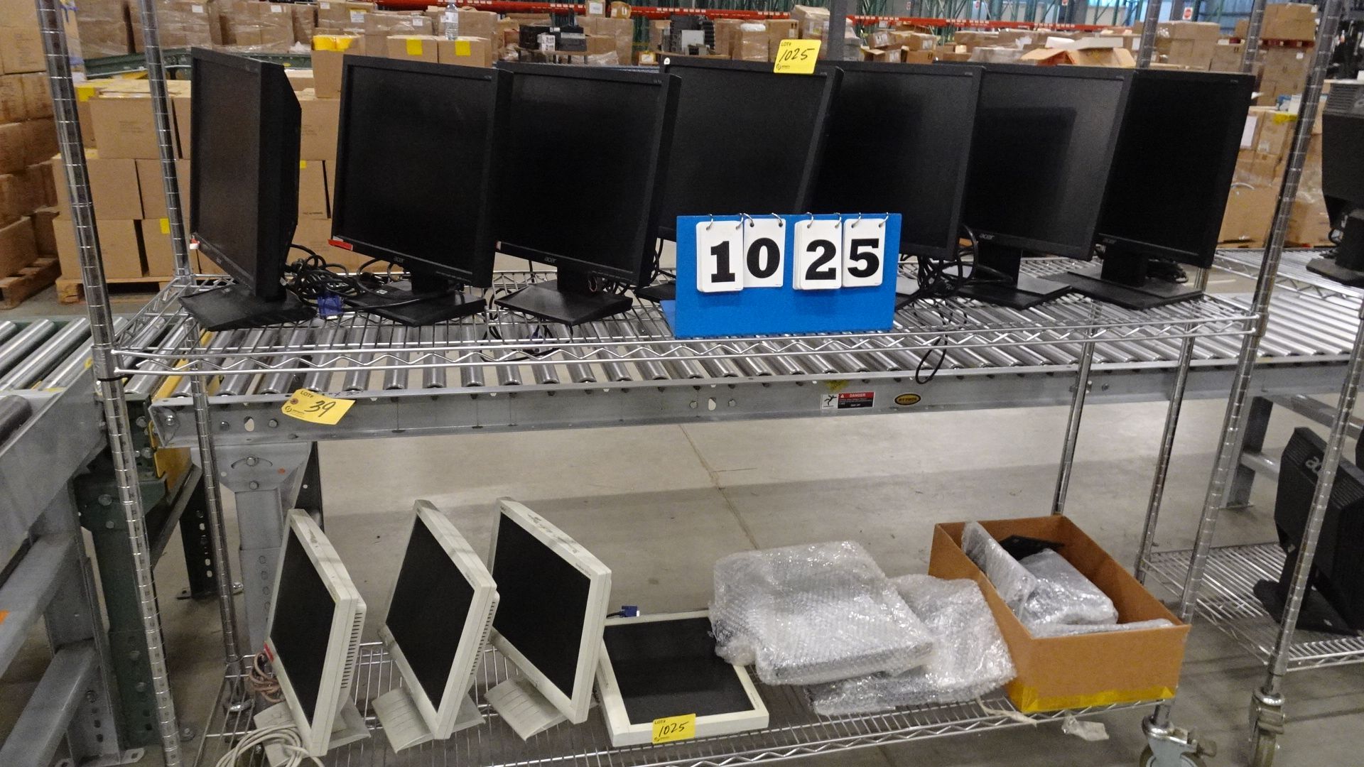 LOT (12) ASST. LCD MONITORS