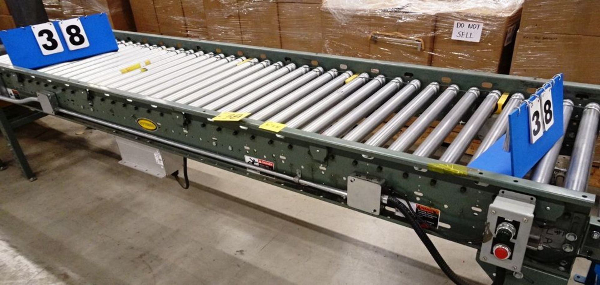 FOREVER 21 PACK LINE CP-1 CONSISTING OF: HYTROL 30" X 25' CORNER CONVEYOR, C/W E/MOTOR + REDUCER, ( - Image 16 of 19