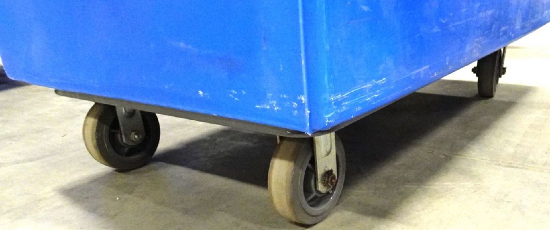 BLUE PLASTIC 29"W X 48"L X 56" H PORTABLE TRANSPORT BIN, LOCKING SYSTEM, ON CASTERS - Image 3 of 3