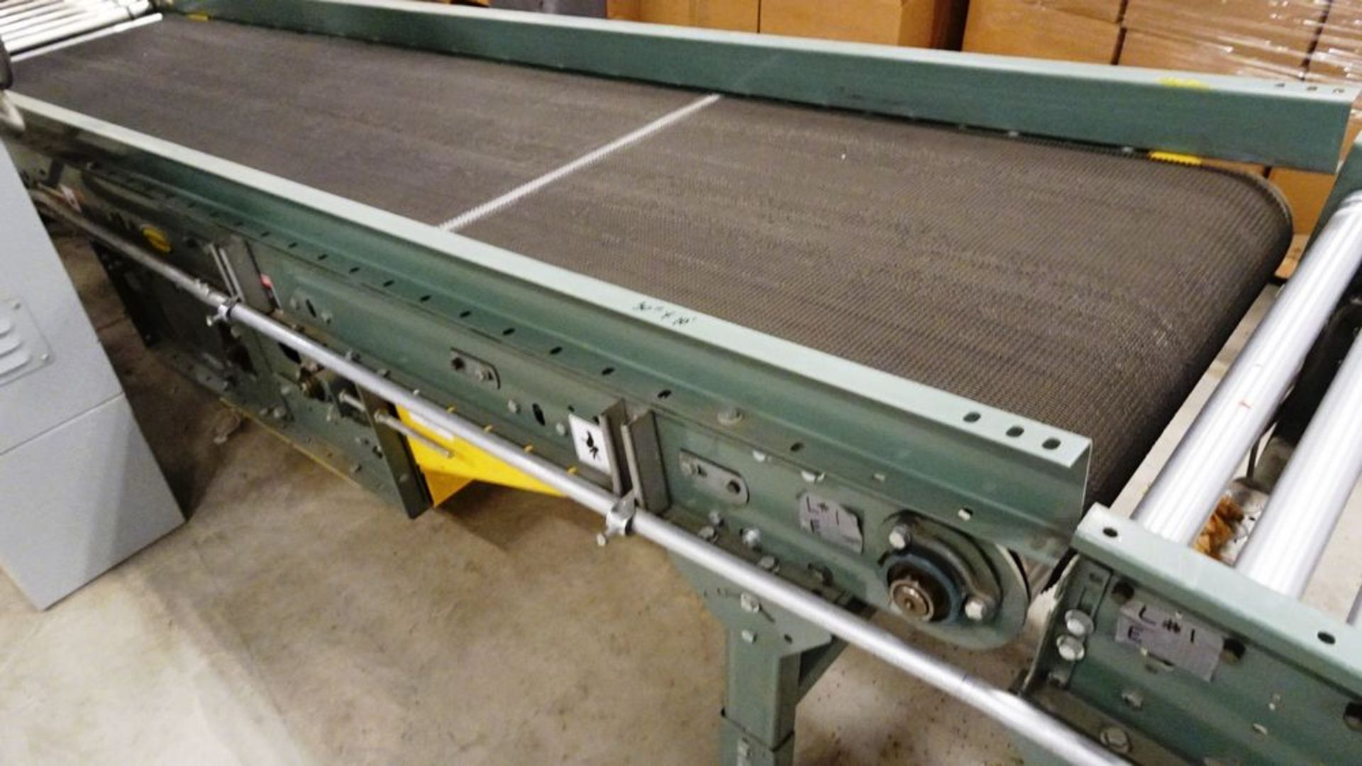 FOREVER 21 PACK LINE CP-1 CONSISTING OF: HYTROL 30" X 25' CORNER CONVEYOR, C/W E/MOTOR + REDUCER, ( - Image 14 of 19