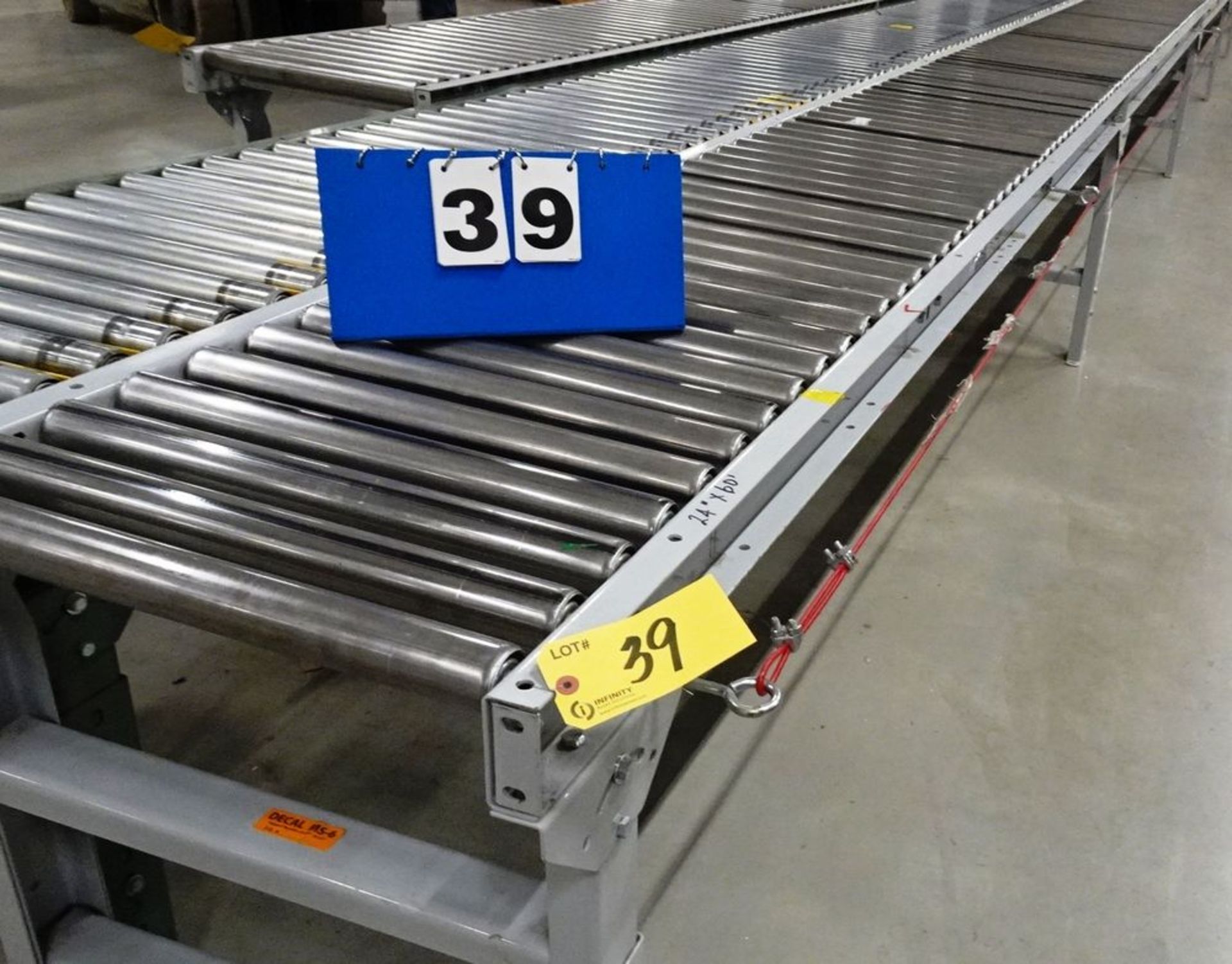 CUSTOM BUILT PACKING & SORTING LINE CONSISTING OF: 24" X 40' LONG ROLLER TOP CONVEYOR, 24" X 60' - Image 10 of 19