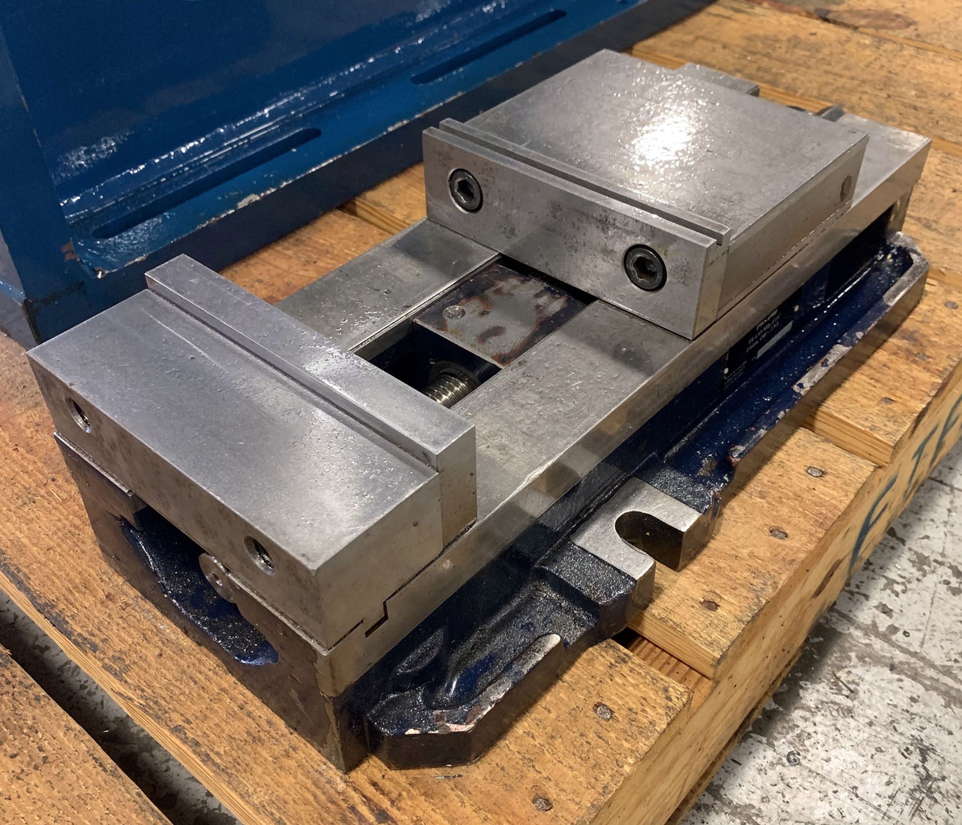 6" x 17" TECO Model PWS-6900 Vise - Image 2 of 2