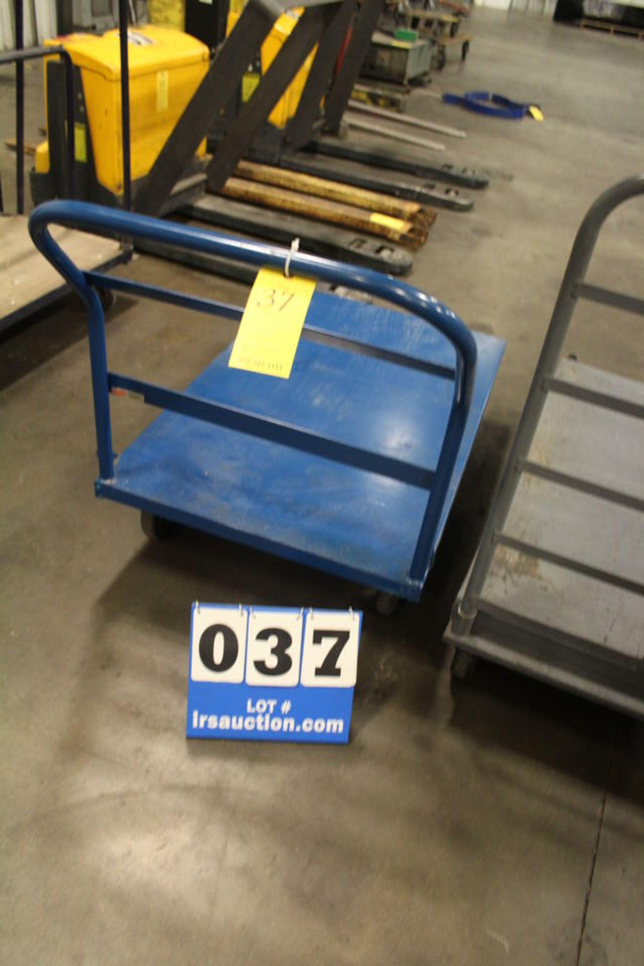 METAL WAREHOUSE CARTS