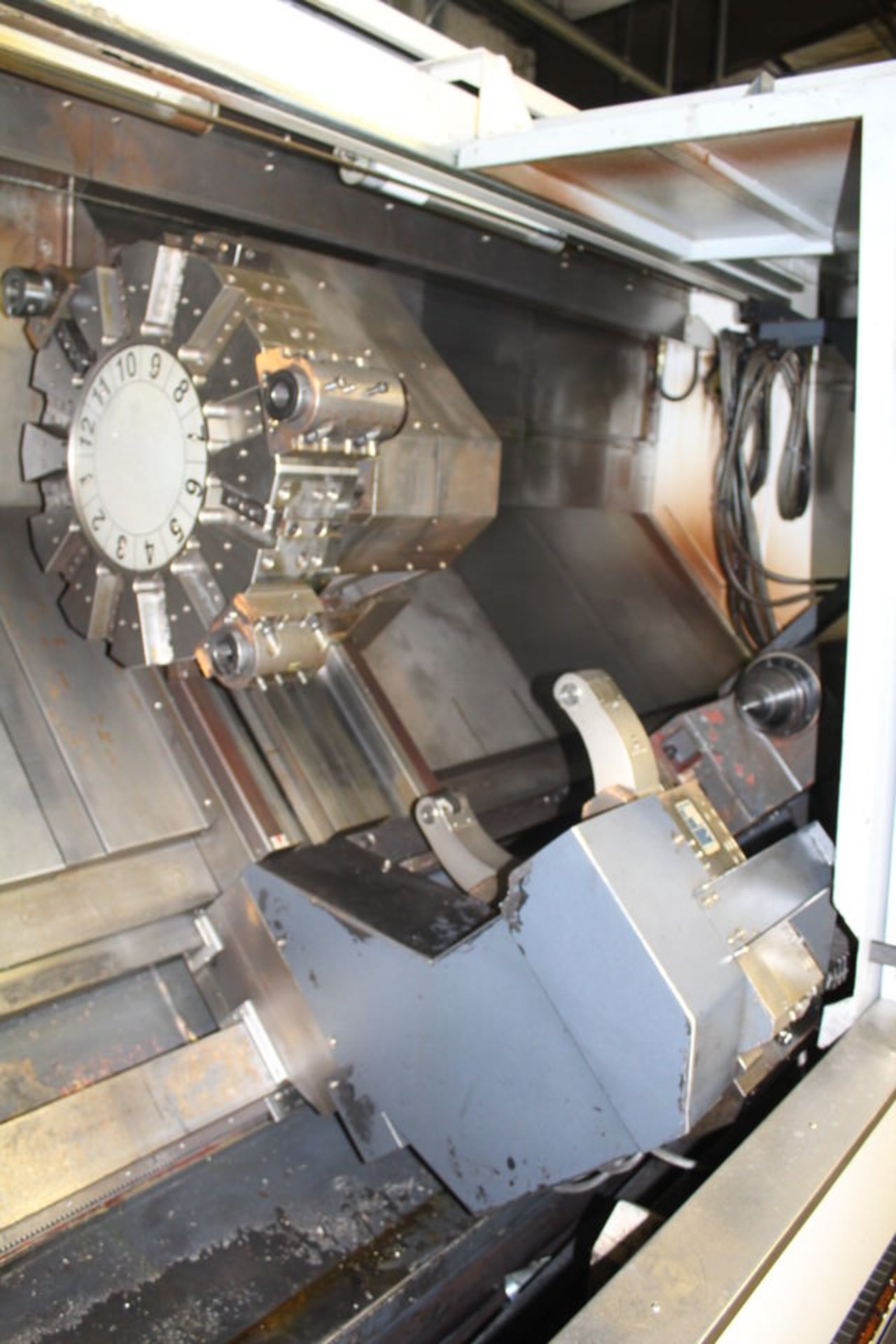 2011 MIGHTY VIPER CNC LATHE, VT-40- A-2000, MAX SWING: 39.7", MAX TURN DIA: 33.85" - Image 4 of 5