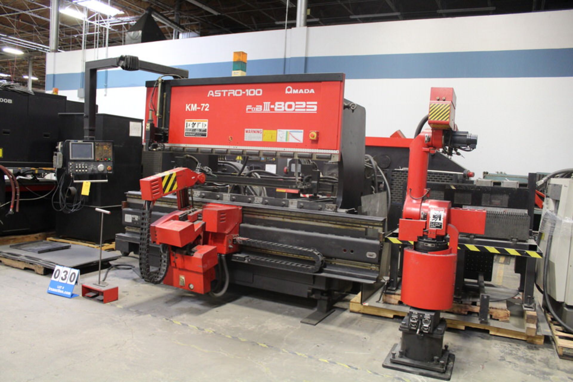 1996 AMADA FABIII-8025/ ASTRO 100 88 TON ROBOTIC BENDING CELL, W/ AMC 398M CTRL, AMADA EARNEST X - Image 2 of 7