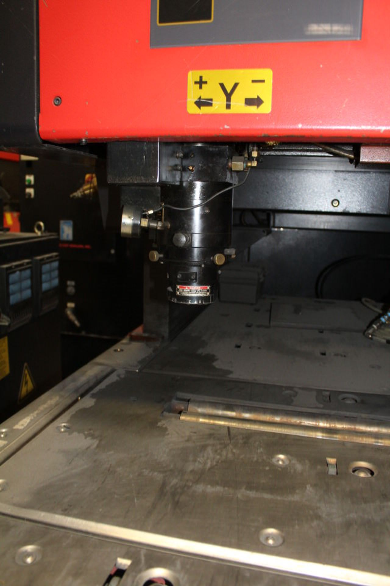 1994 AMADA LC1212 LASER CUTTER 6' X 8' TABLE, W/ FANUC SERIES 16-L CTRL, W/ CHIP CONVEYOR - Image 4 of 6