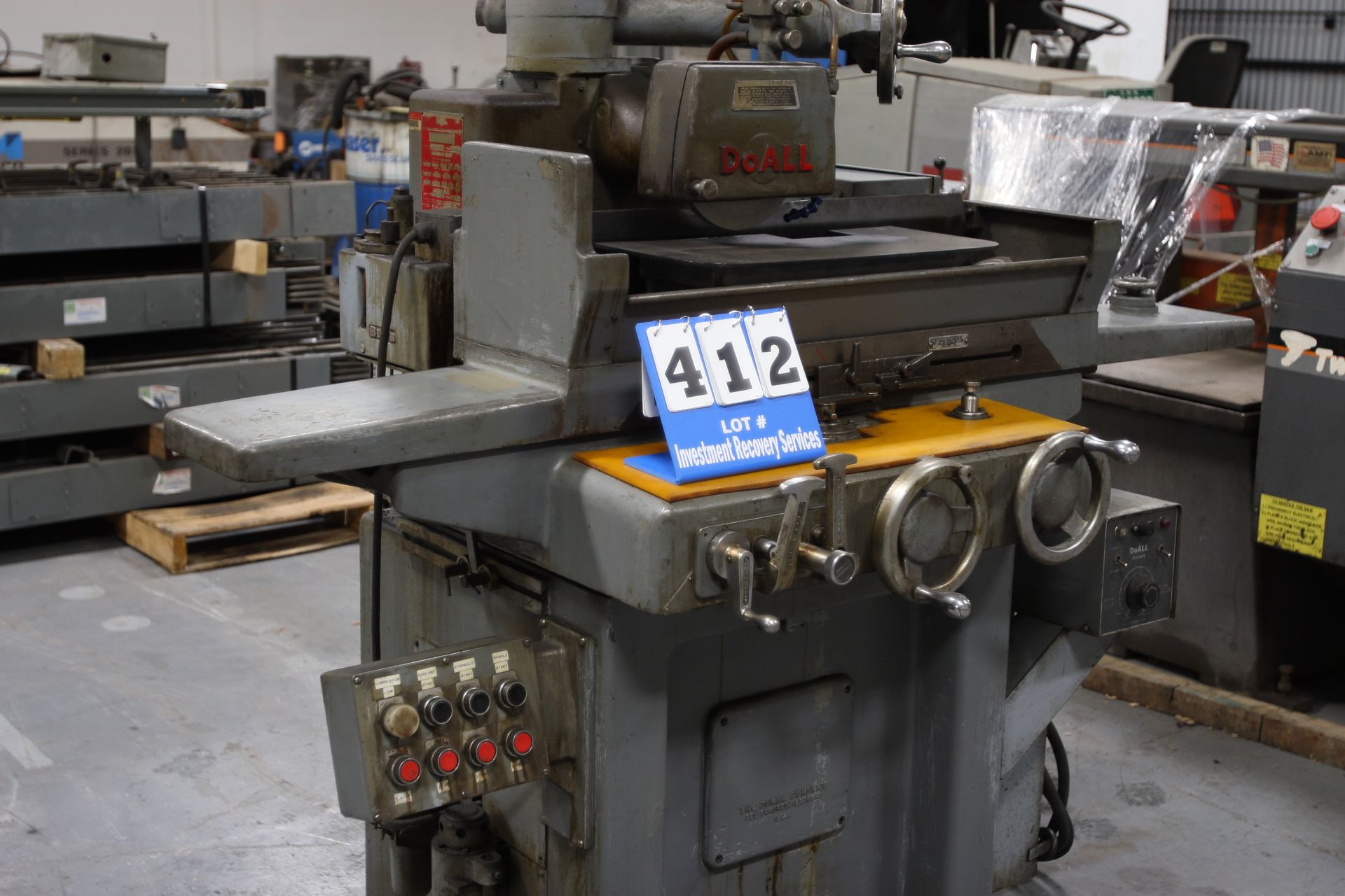 DoAll Model D618-7 6" x 18" Surface Grinder, S/N 219-66252, Asset #000104, (1966) ( LOCATION 4: - Image 2 of 2