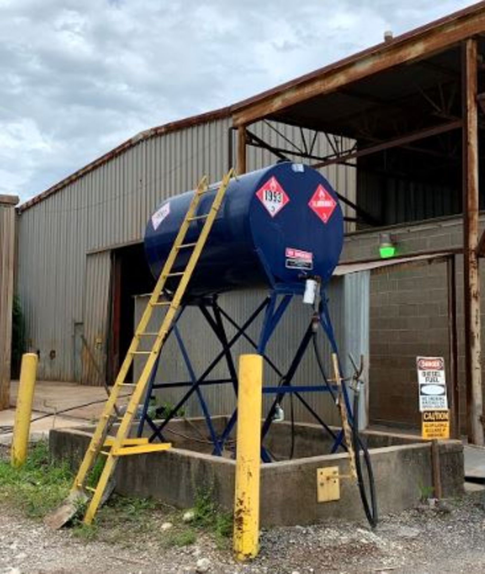 Diesel Fuel Storage Tank and Fill Up Station (LOCATION 1: 2302 MCKINNEY ST HIGHWAY 5, MELISSA, TX